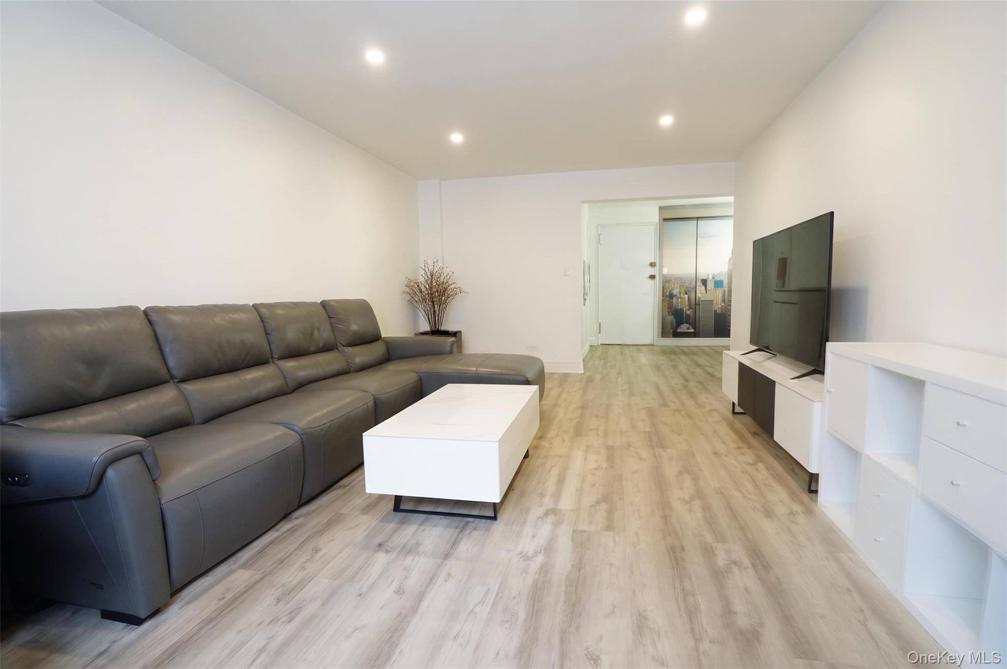 94-30 58th Avenue, Unit 1E photo 6
