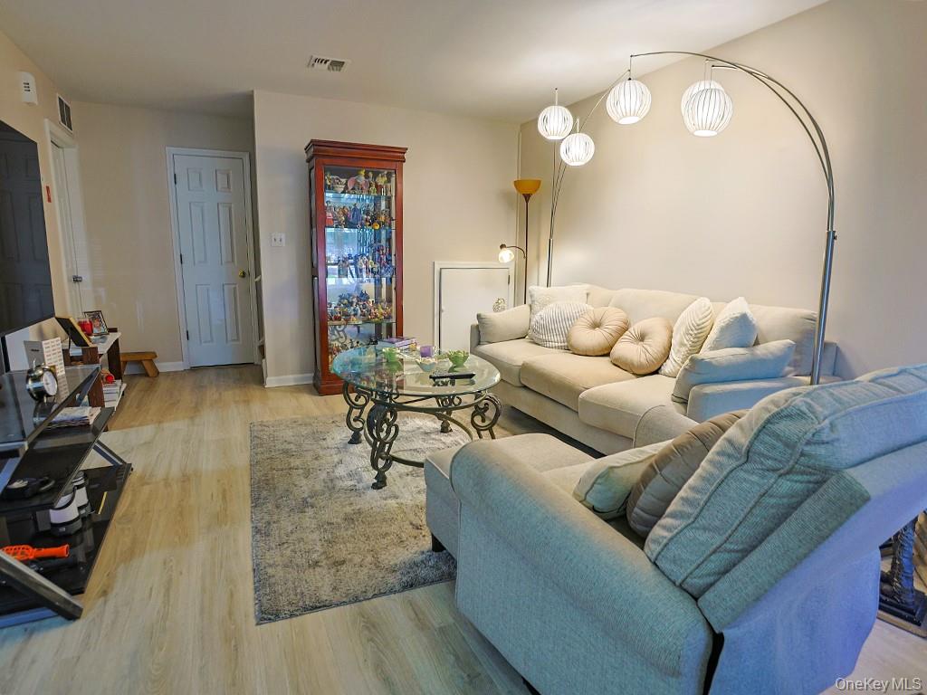65 Jimal Drive – For Sale photo 7