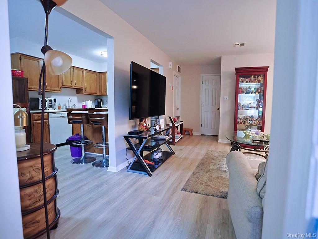 65 Jimal Drive – For Sale photo 6