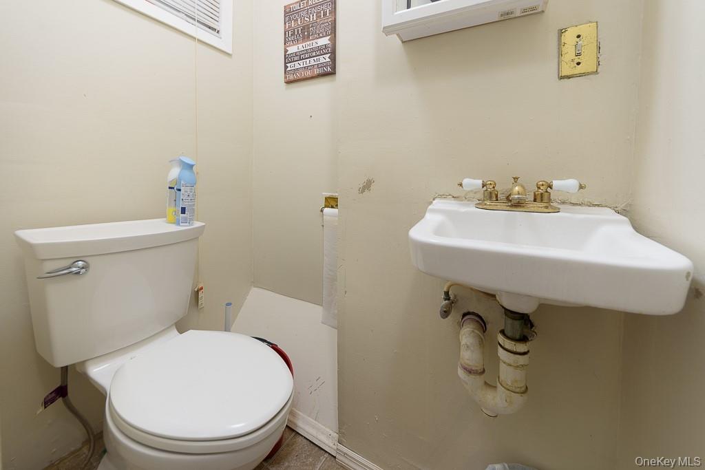 9917 215th Street – For Sale photo 8