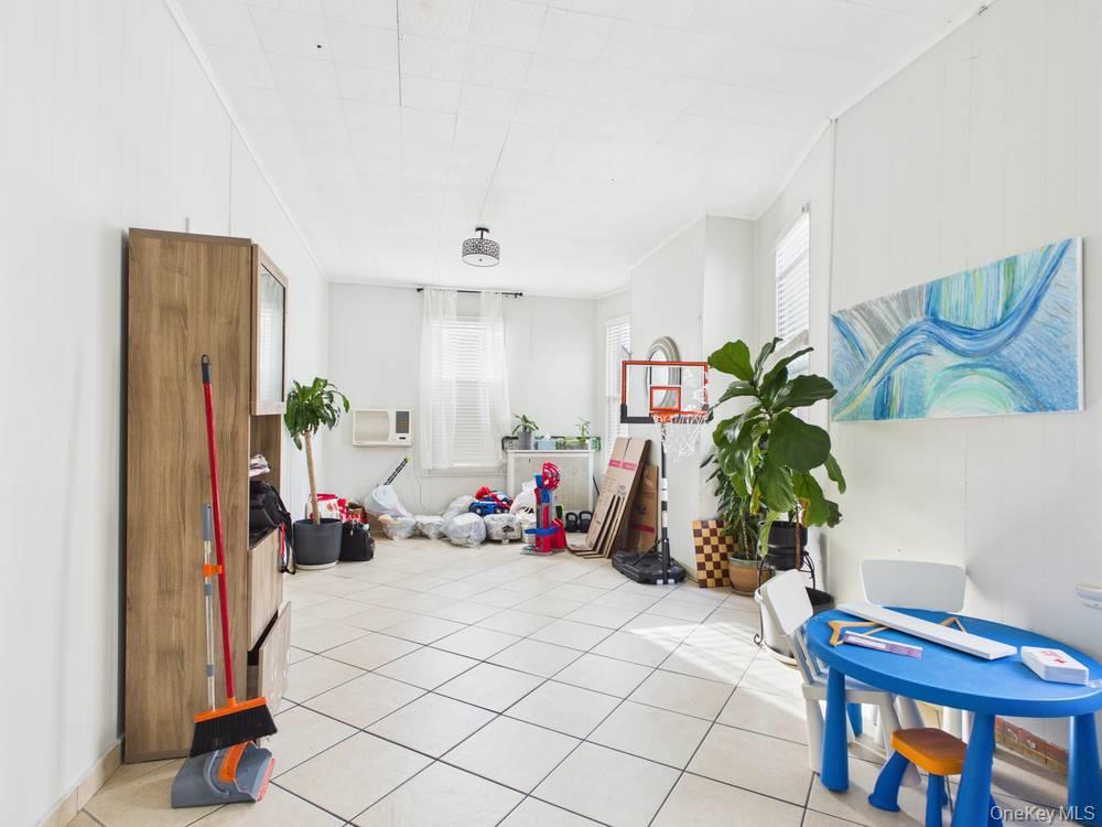 7862 81st Street – For Rent photo 5