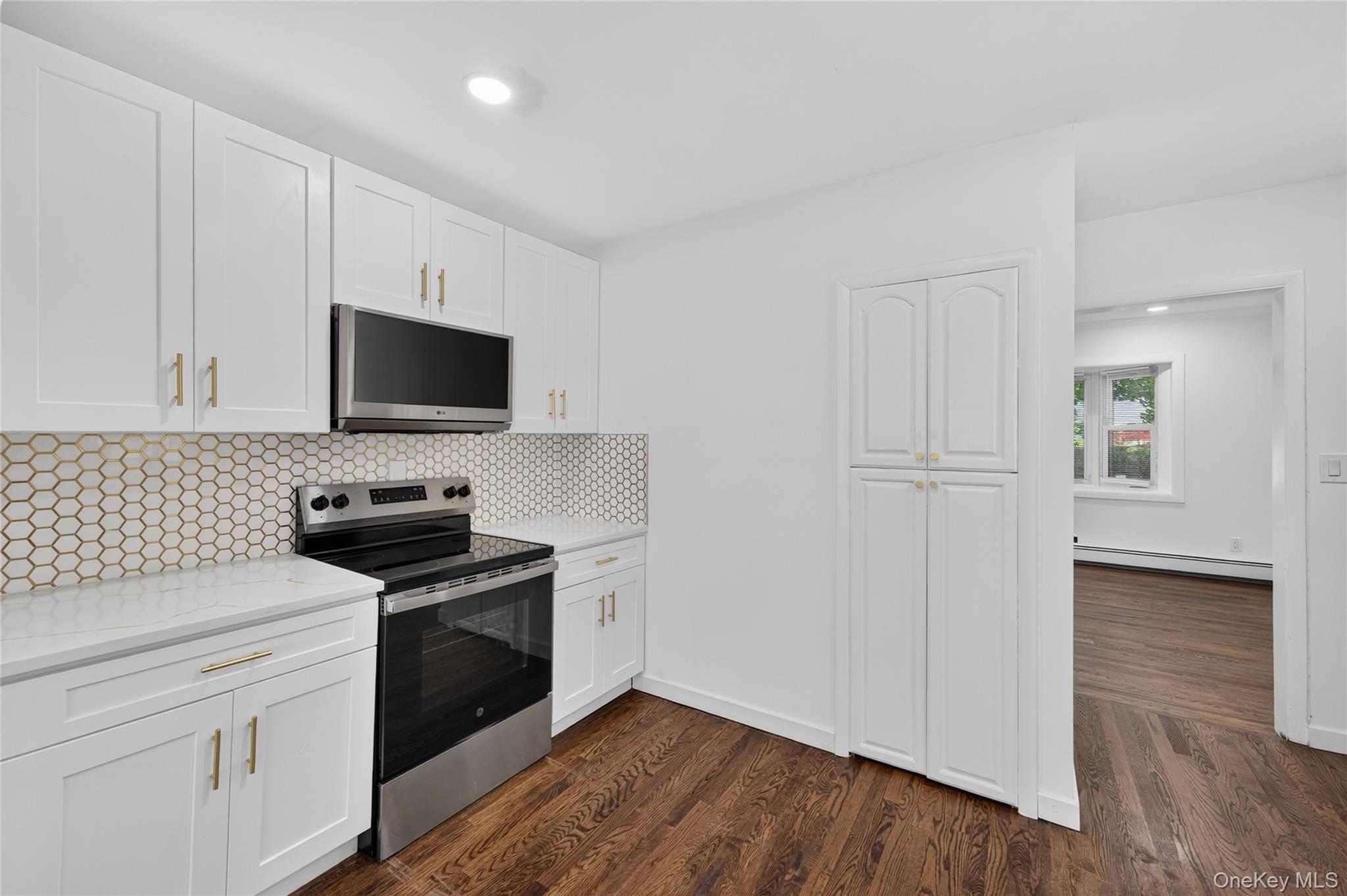 10 Field Place – For Sale photo 8