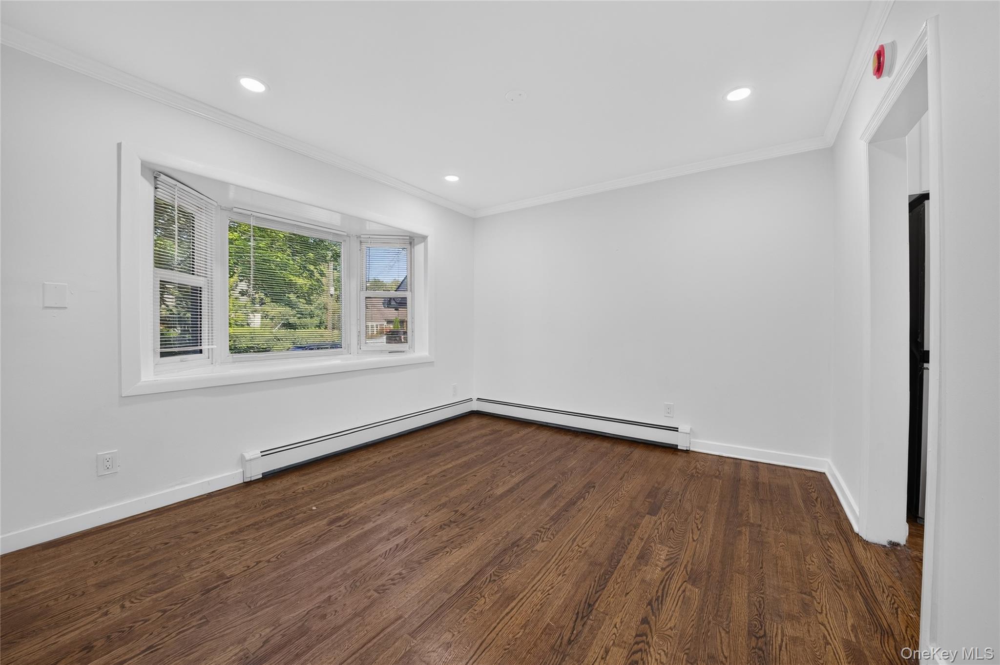 10 Field Place – For Sale photo 11