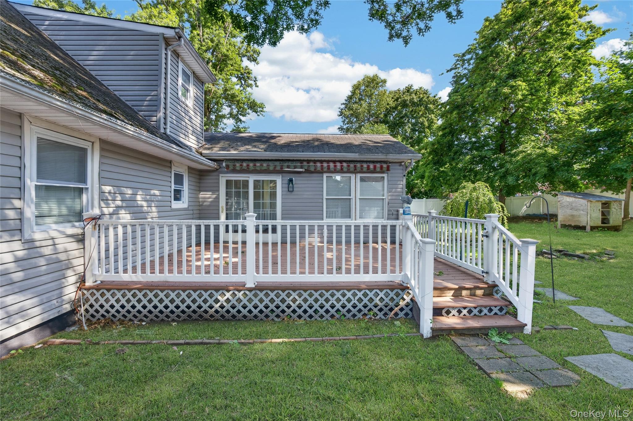 10 Field Place – For Sale photo 32