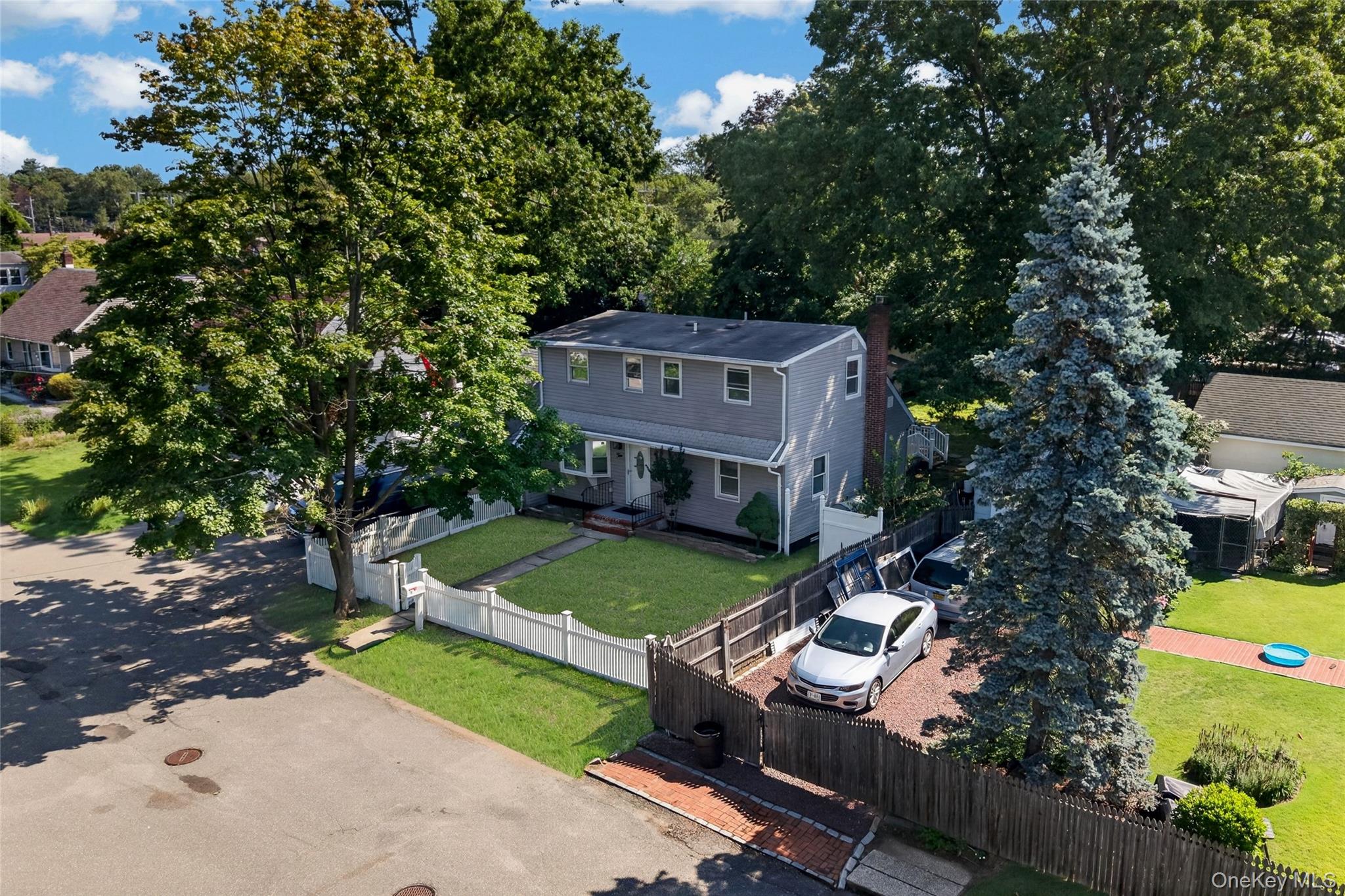 10 Field Place – For Sale photo 38