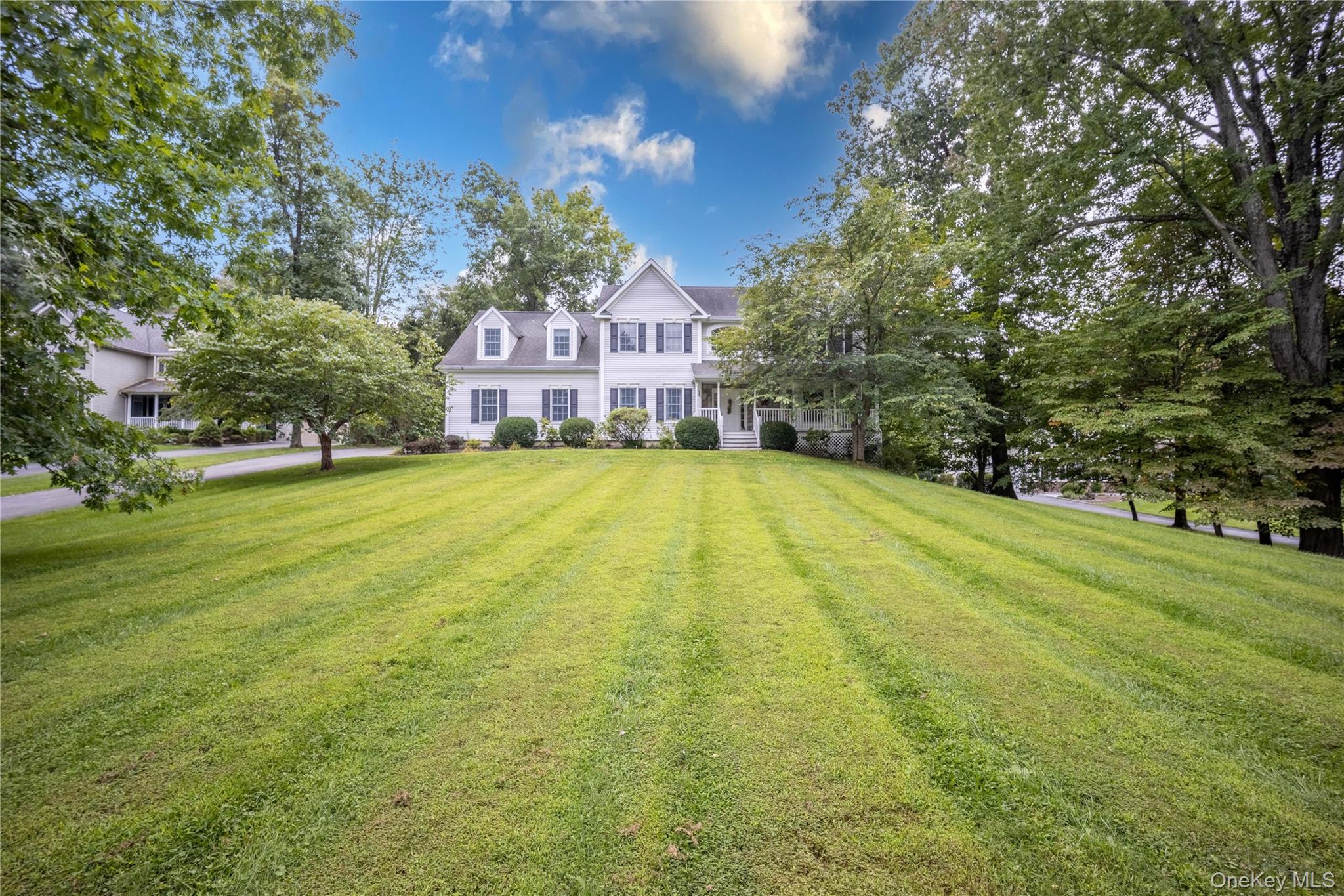 53 Traci Lane – For Sale photo 2