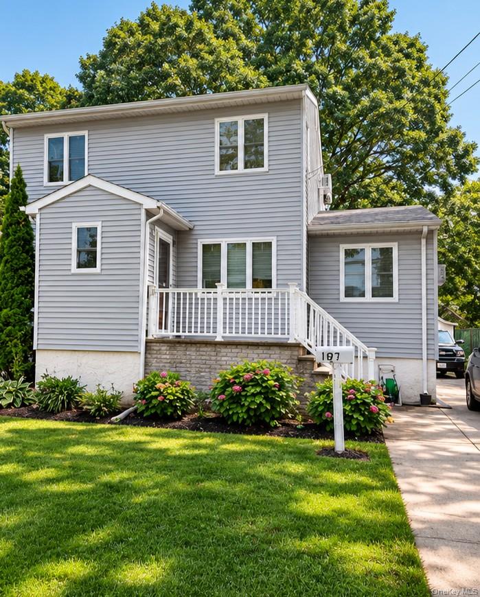 1873 Twain Street – For Sale