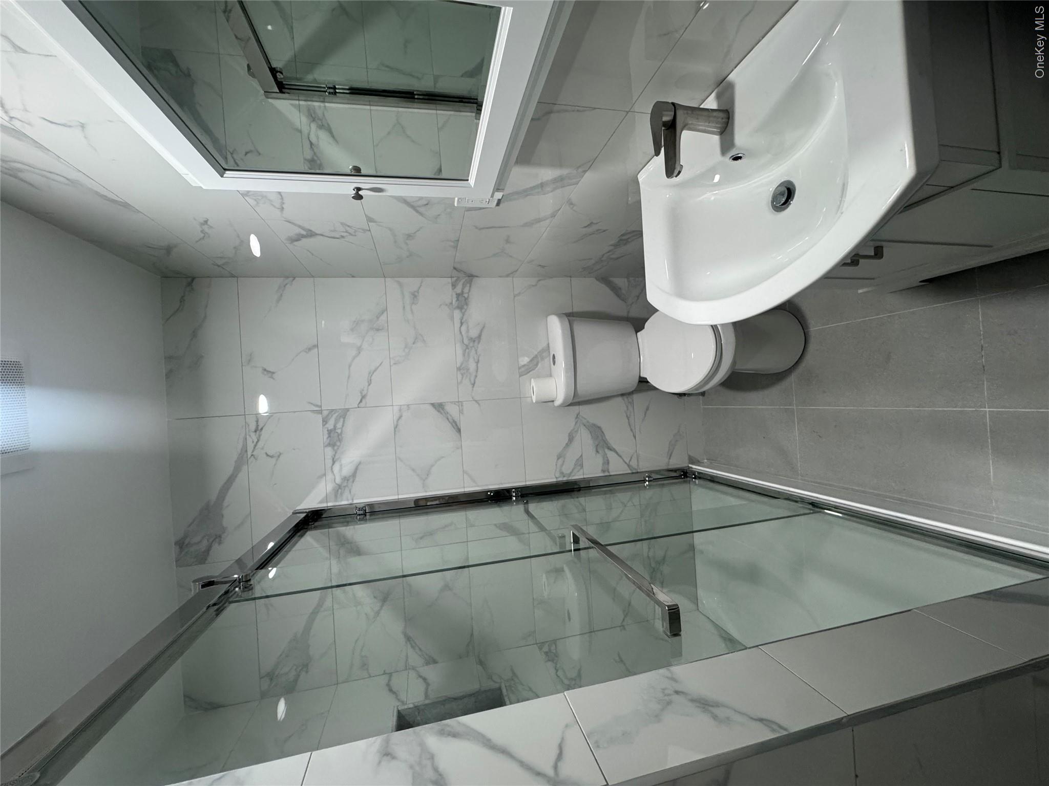 255 Ridgewood Avenue, Unit 2 photo 5
