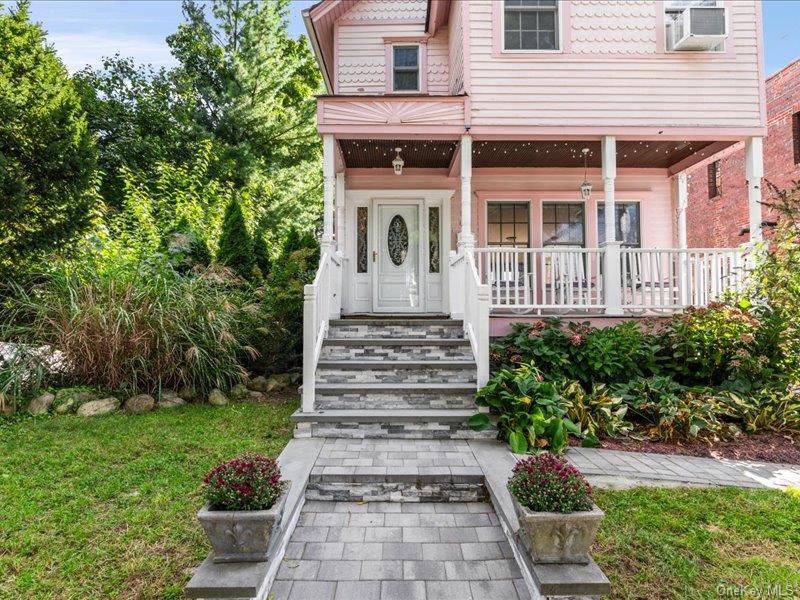 39 12th Avenue – For Sale photo 3