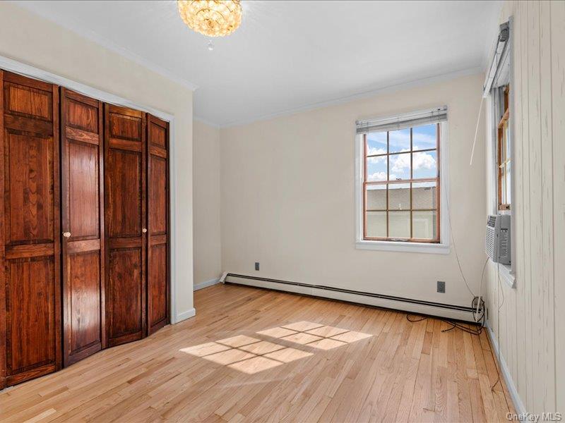 39 12th Avenue – For Sale photo 27