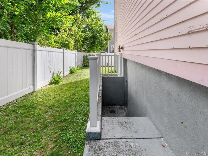 39 12th Avenue – For Sale photo 37