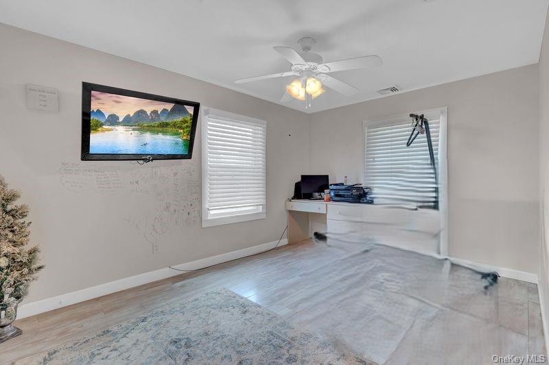 13 Barry Road – For Sale photo 7