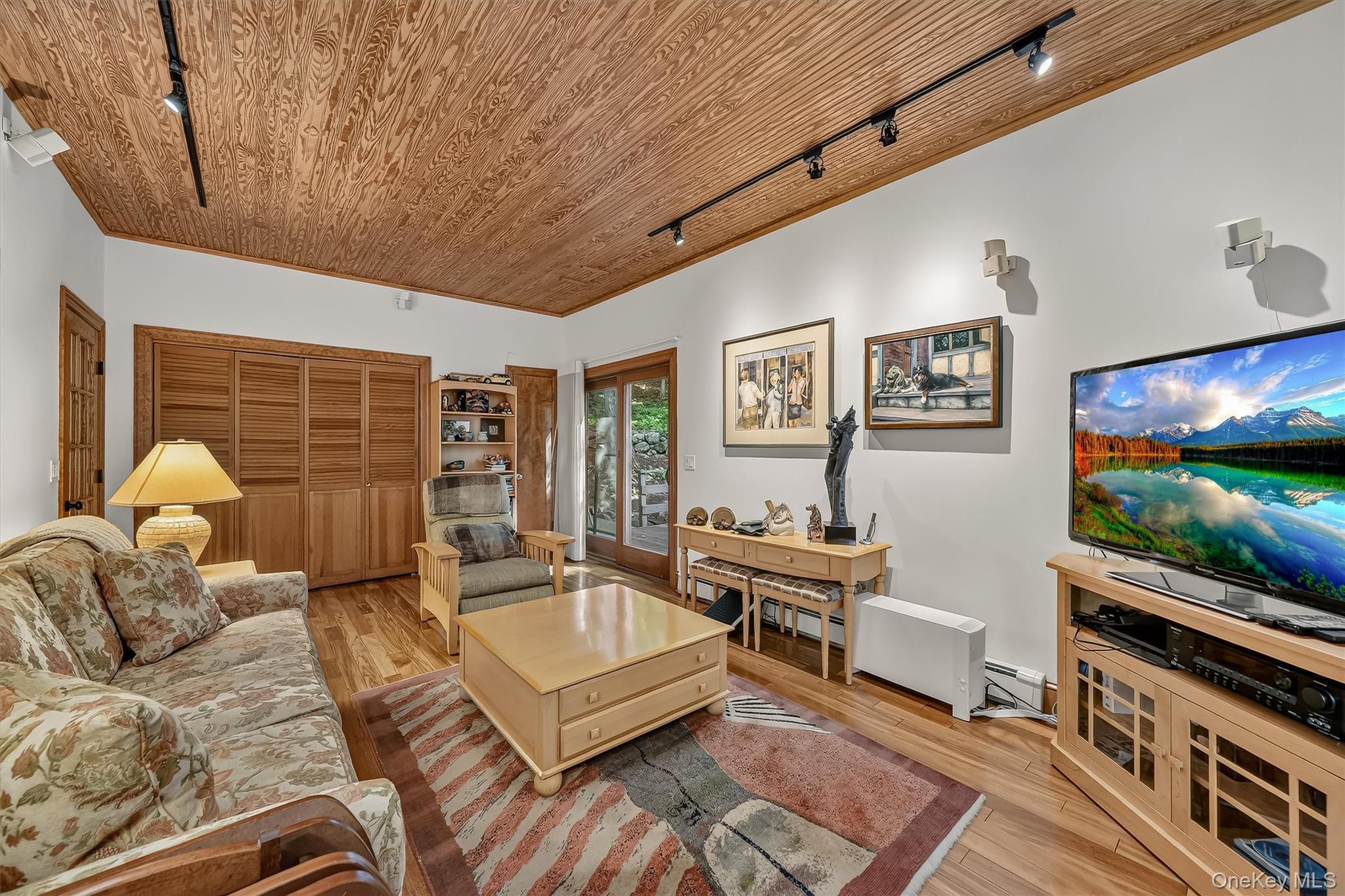 2 McGuire Lane – For Sale photo 20