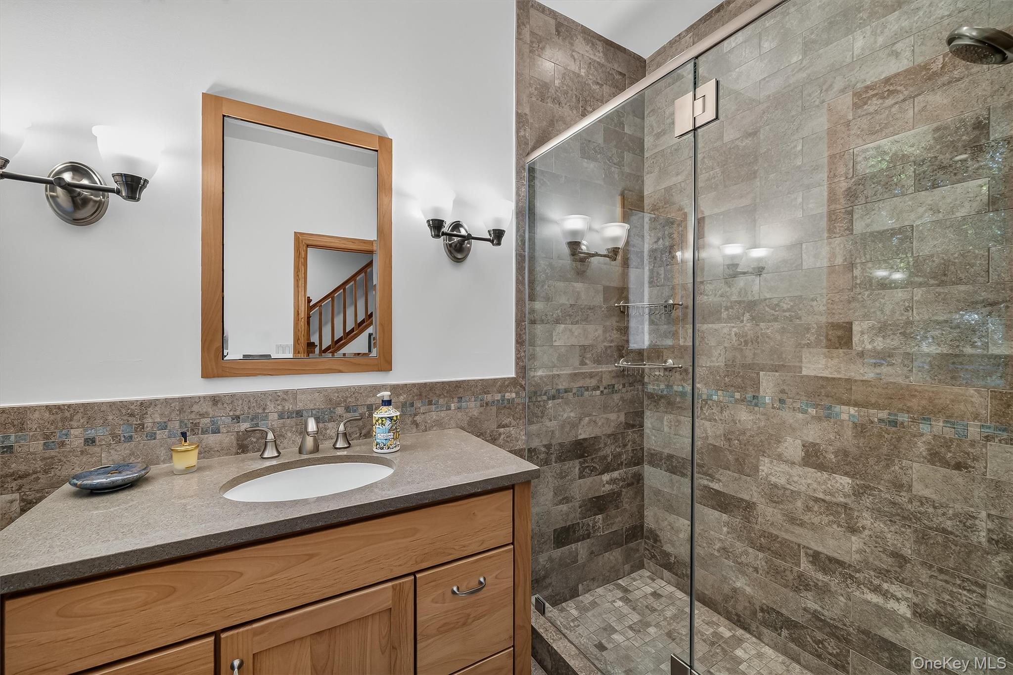 2 McGuire Lane – For Sale photo 13