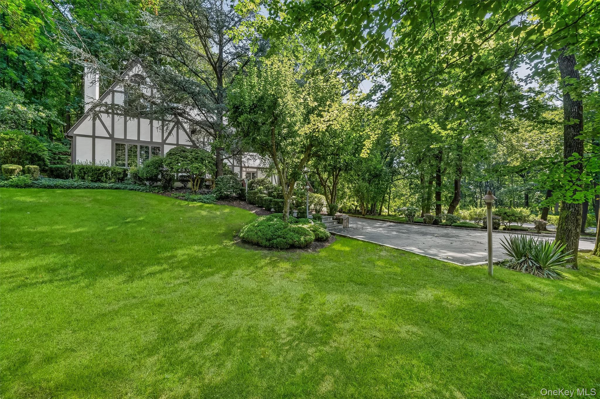2 McGuire Lane – For Sale photo 3