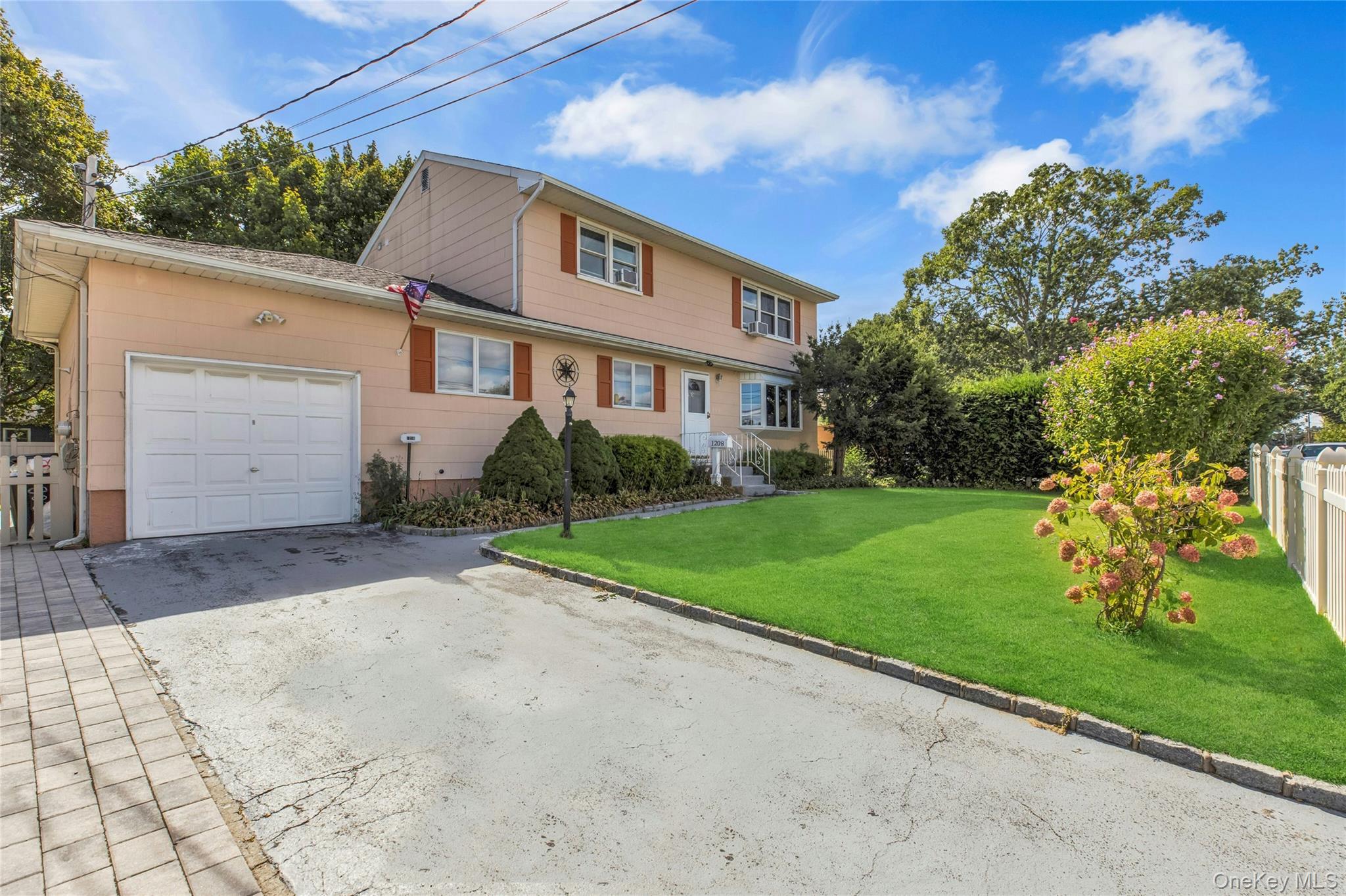 1208 America Avenue – For Sale photo 3
