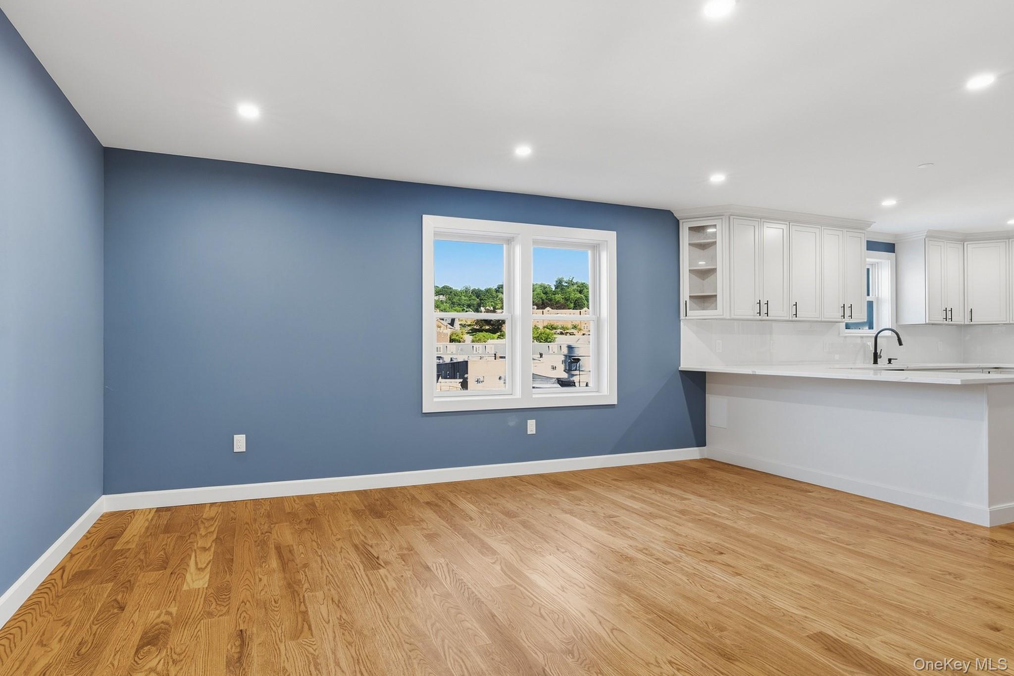 72 Beekman Avenue, Unit 2nd Floor photo 10