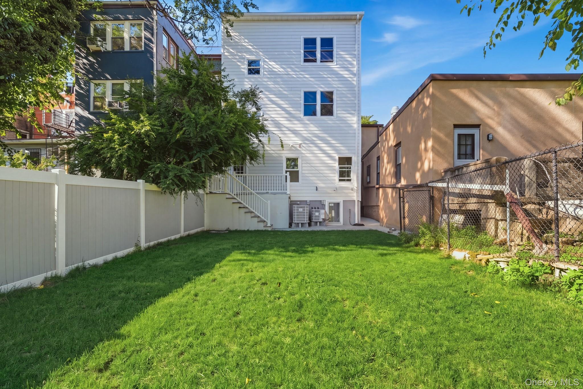 72 Beekman Avenue, Unit 2nd Floor photo 29