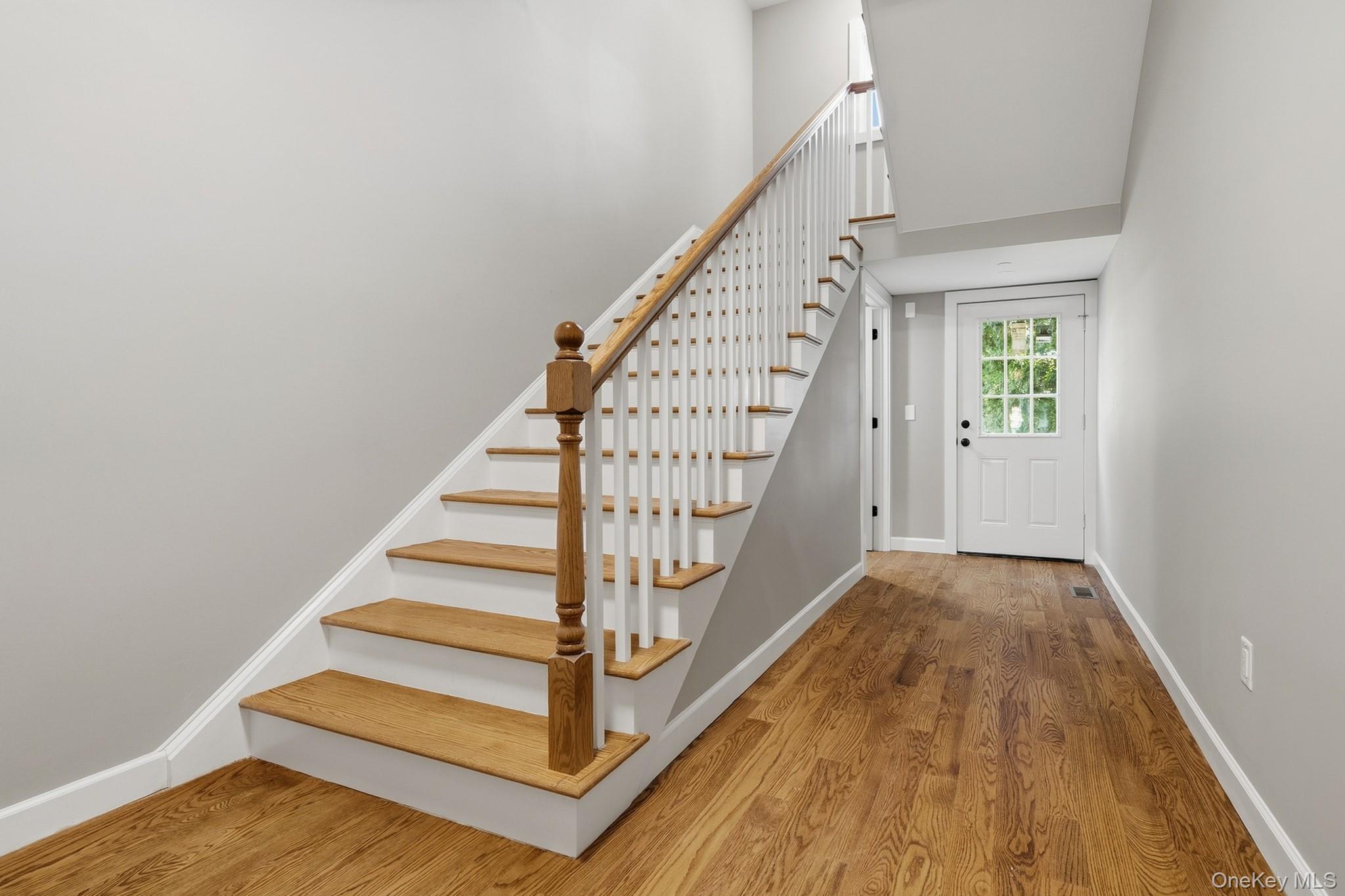 72 Beekman Avenue, Unit 2nd Floor photo 28