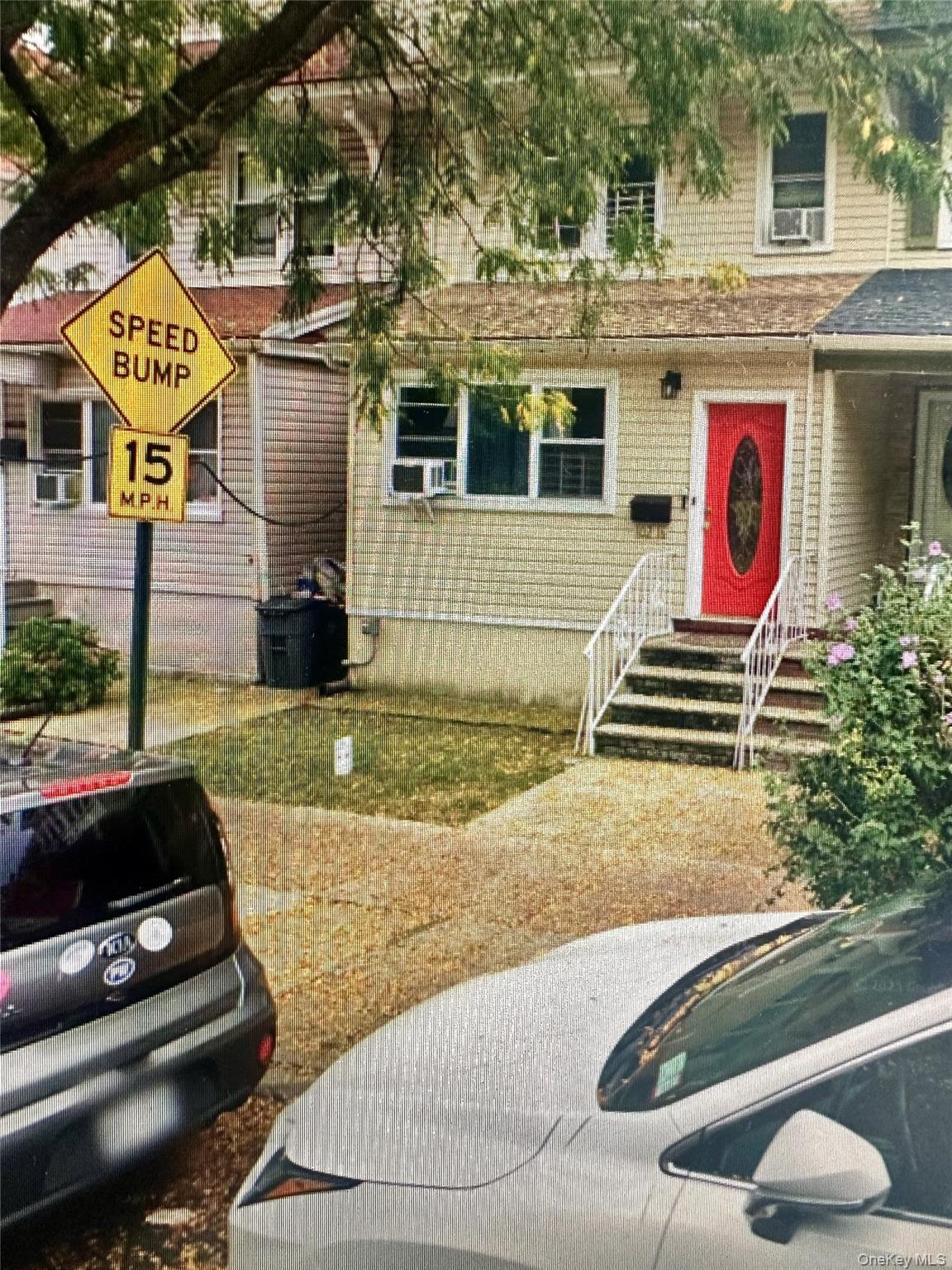 102-16 Park Ln S, Unit 2 photo 10
