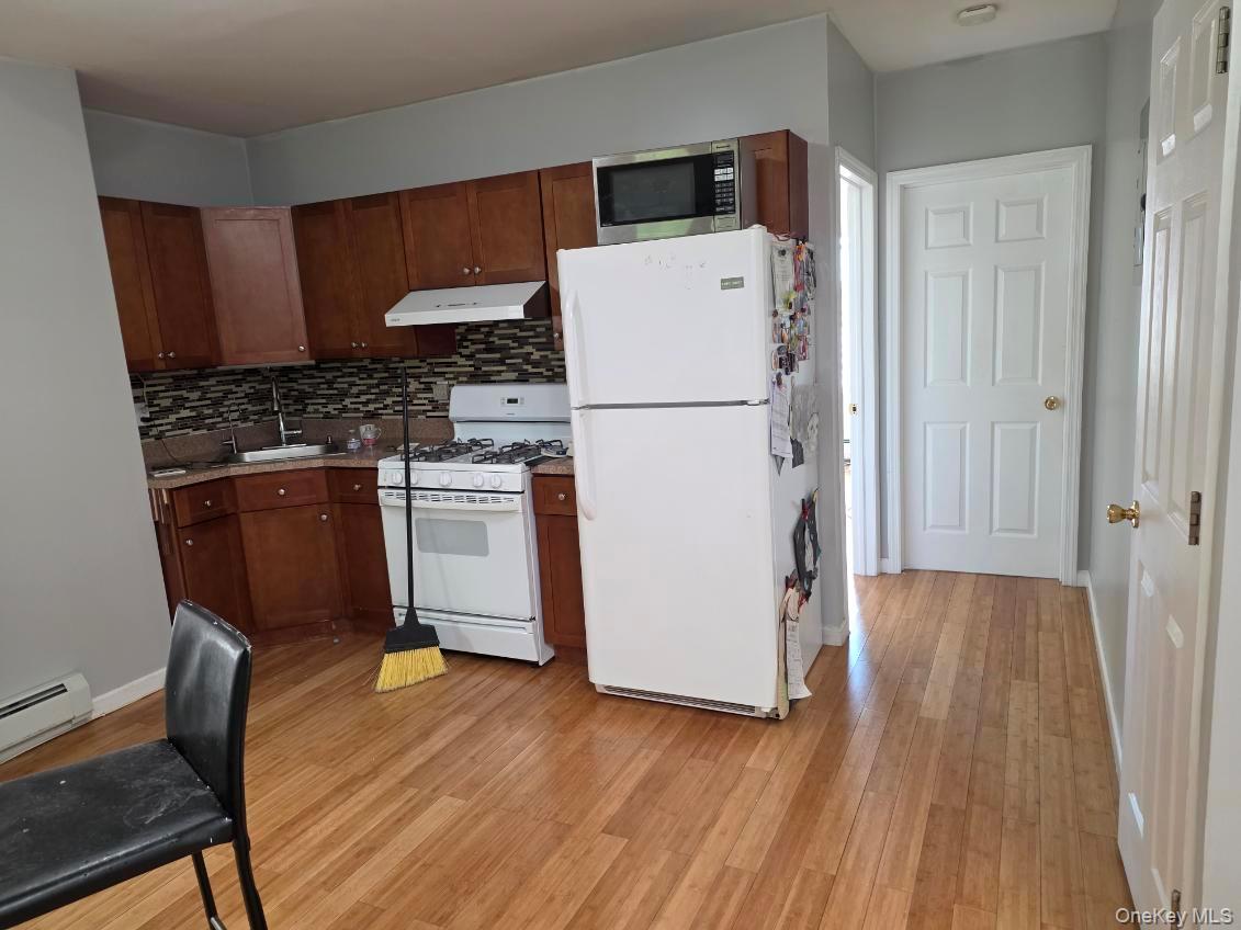 102-16 Park Ln S, Unit 2 photo 6