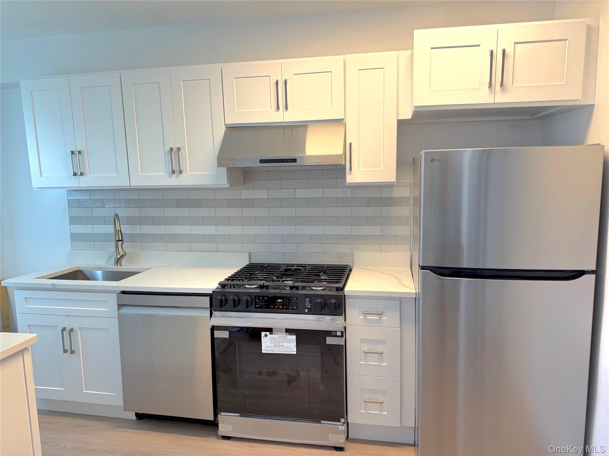 22-27 76 Street, Unit B2 photo 4