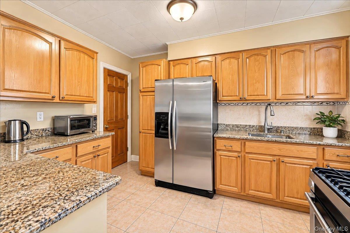 1360 Edwards Avenue – For Sale photo 7