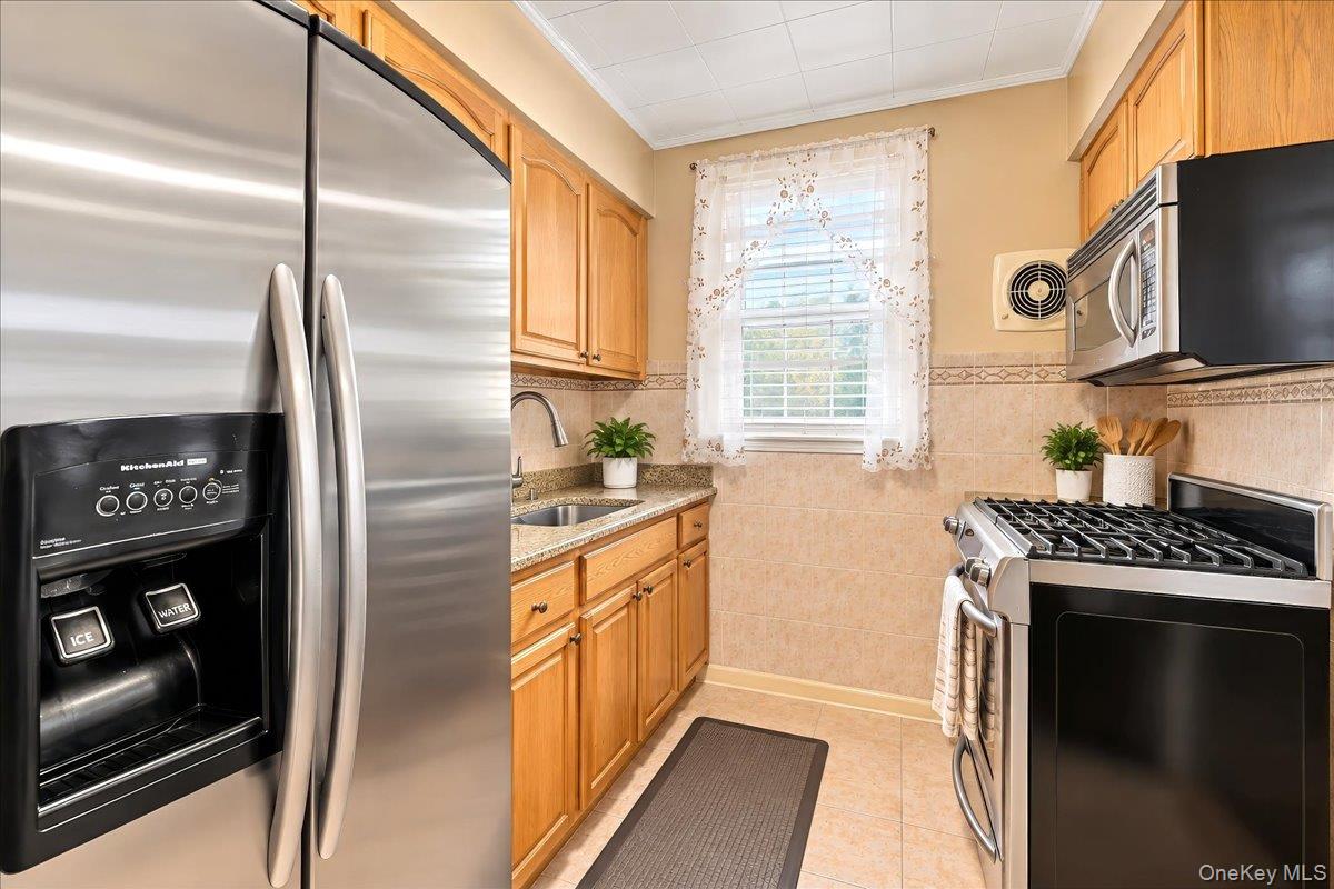 1360 Edwards Avenue – For Sale photo 8