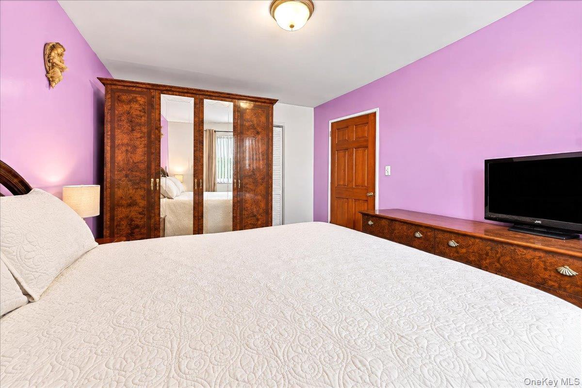 1360 Edwards Avenue – For Sale photo 14