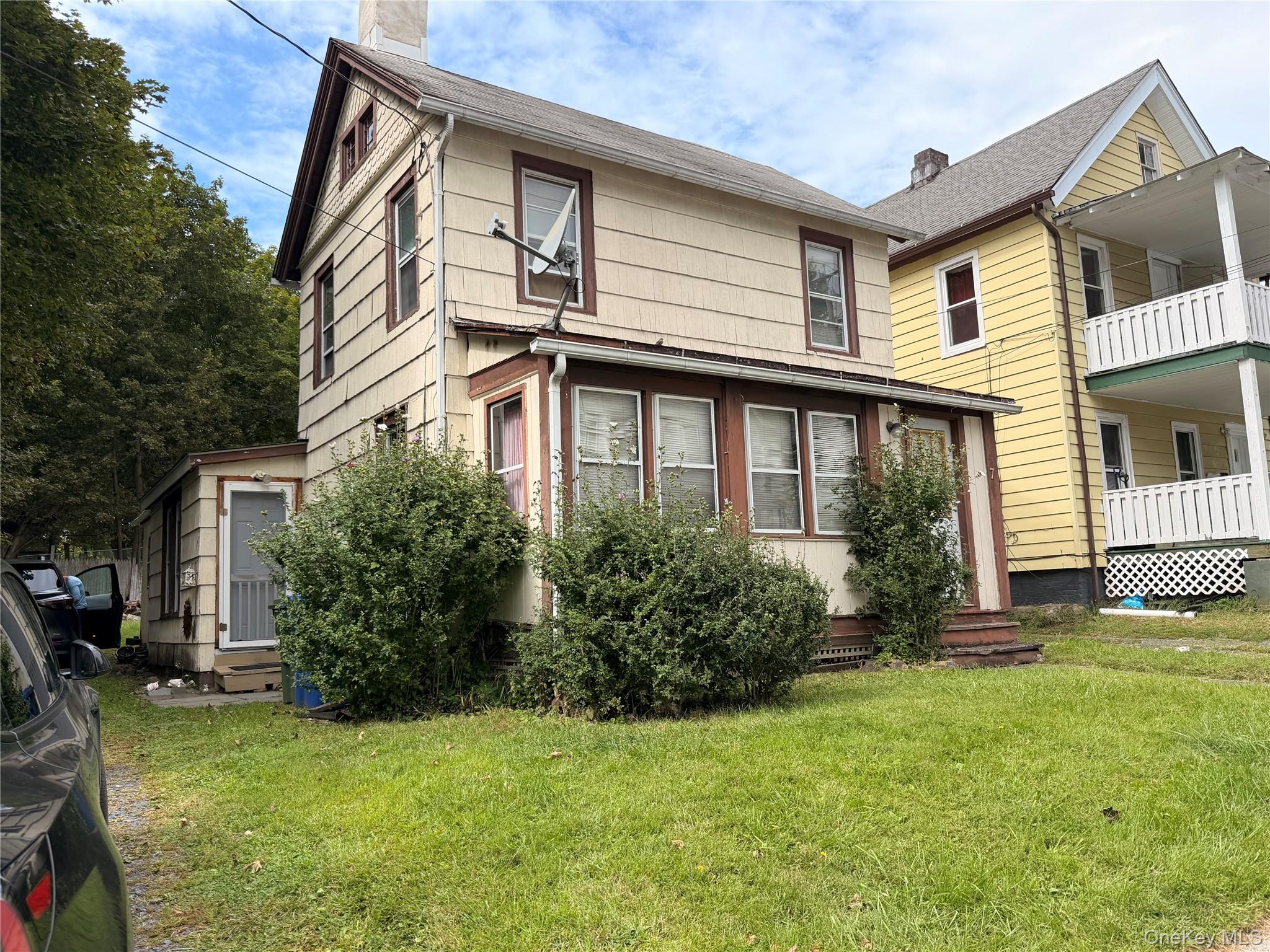 7 Harding Street – For Sale photo 2