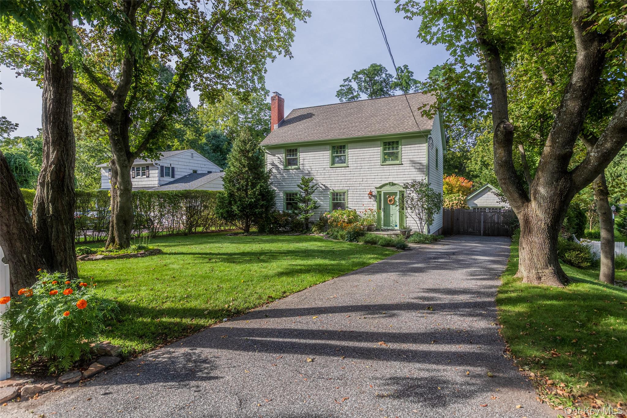 385 Main Street – For Sale