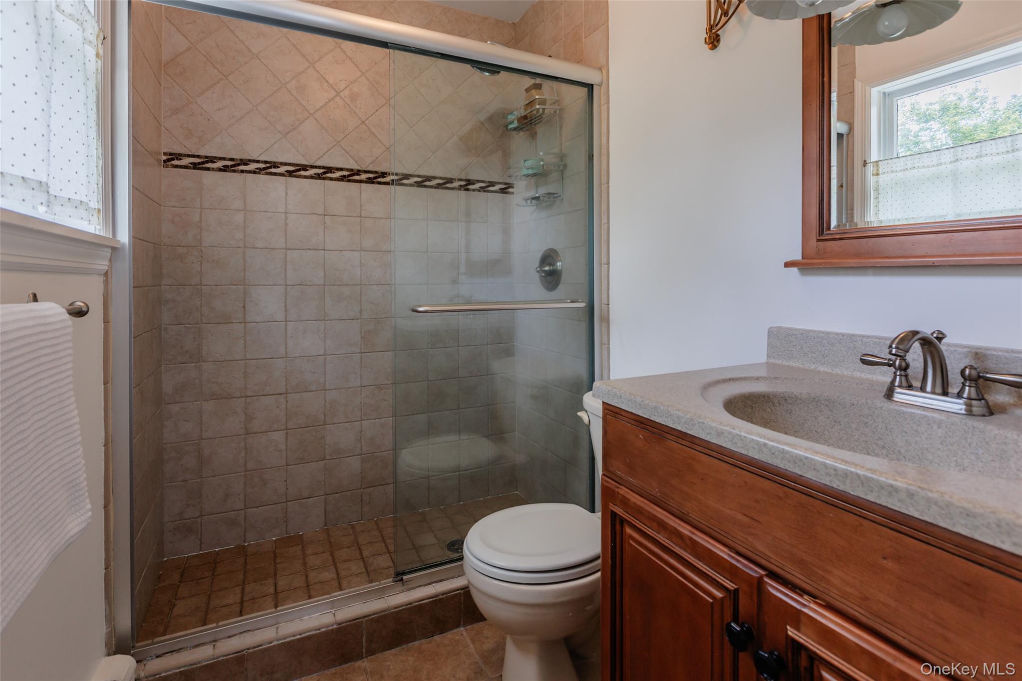 385 Main Street – For Sale photo 14