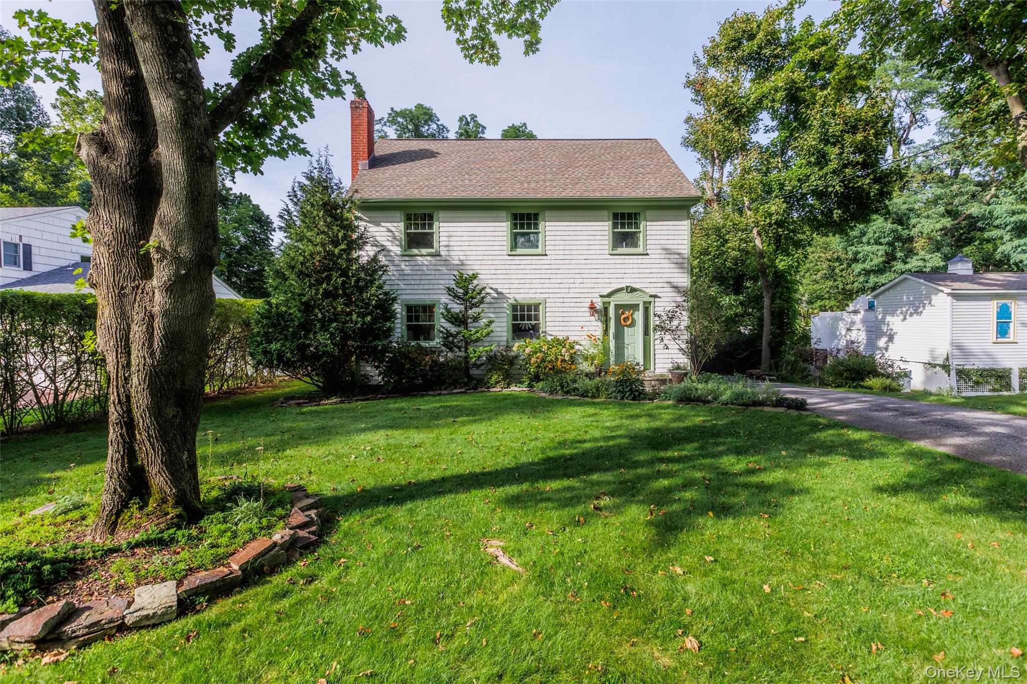 385 Main Street – For Sale photo 2