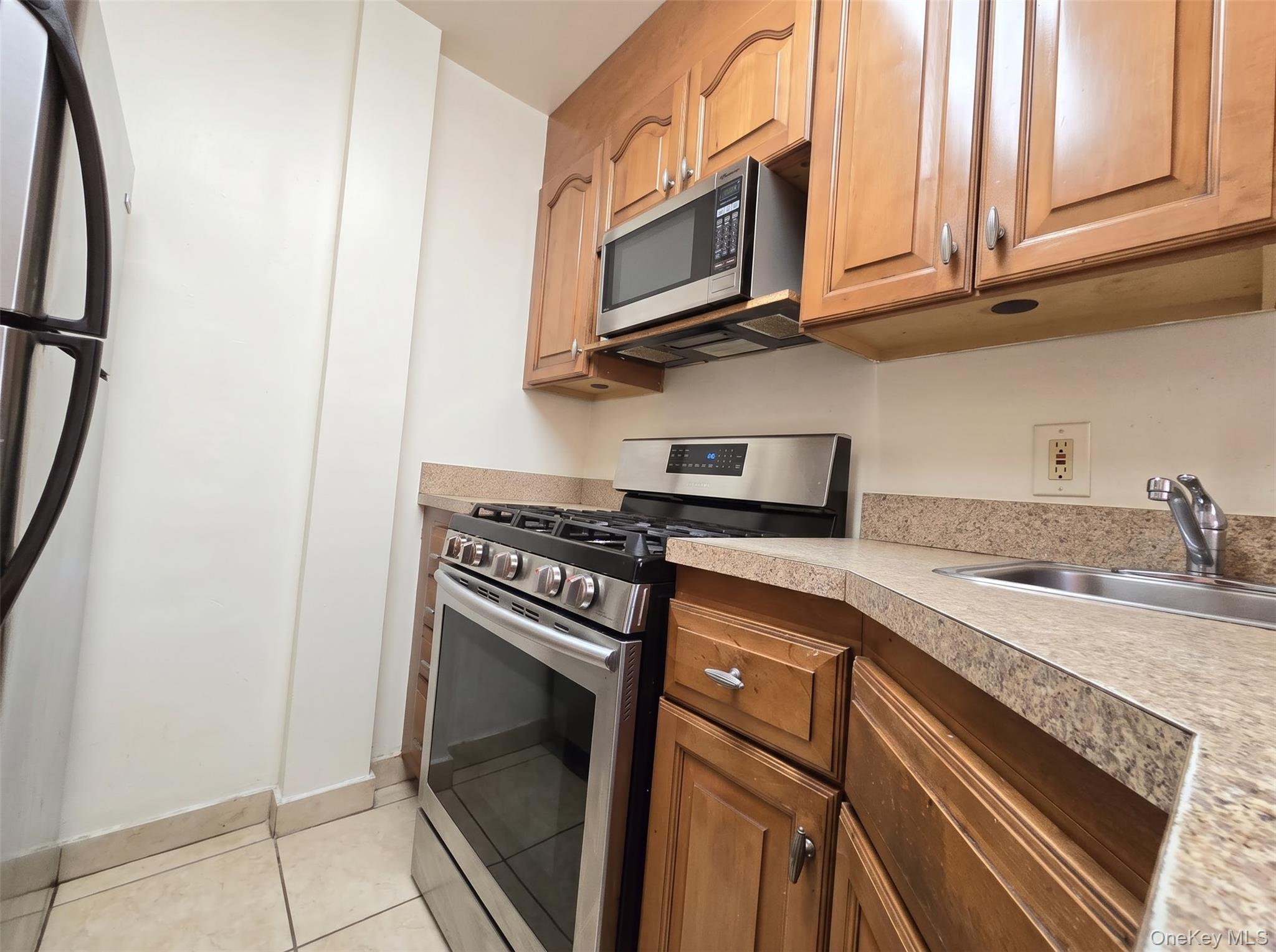 150-40 Goethals Avenue, Unit 50E photo 10