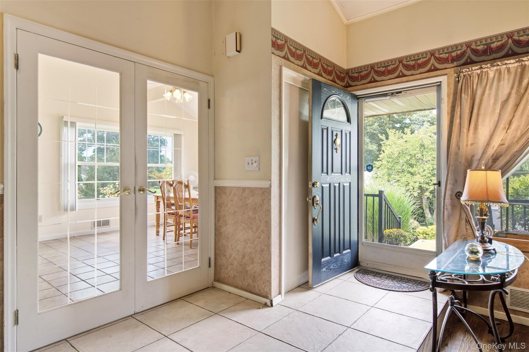 20 Old Town Lane – For Sale photo 3