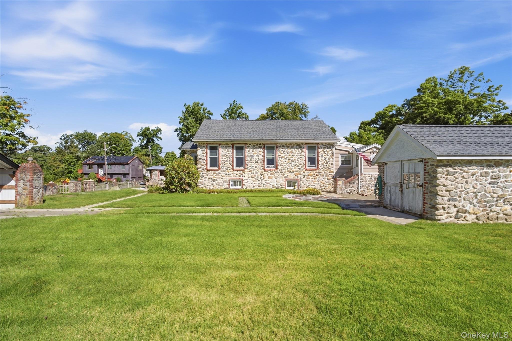 18 Old Mill Road – For Sale photo 19