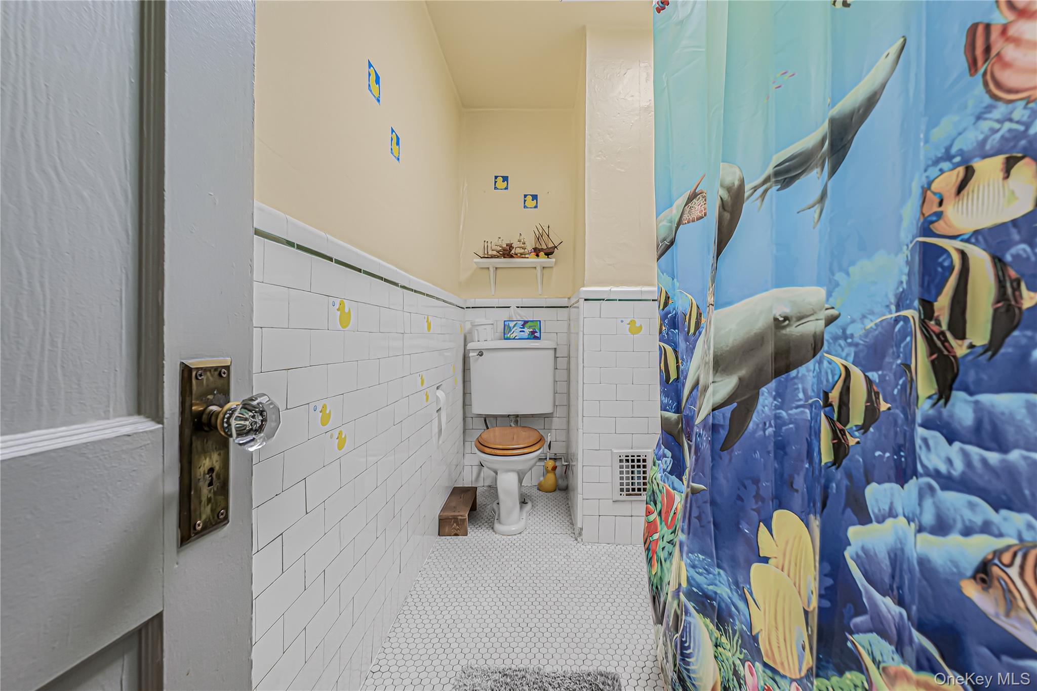 9307 76th Street – For Sale photo 9