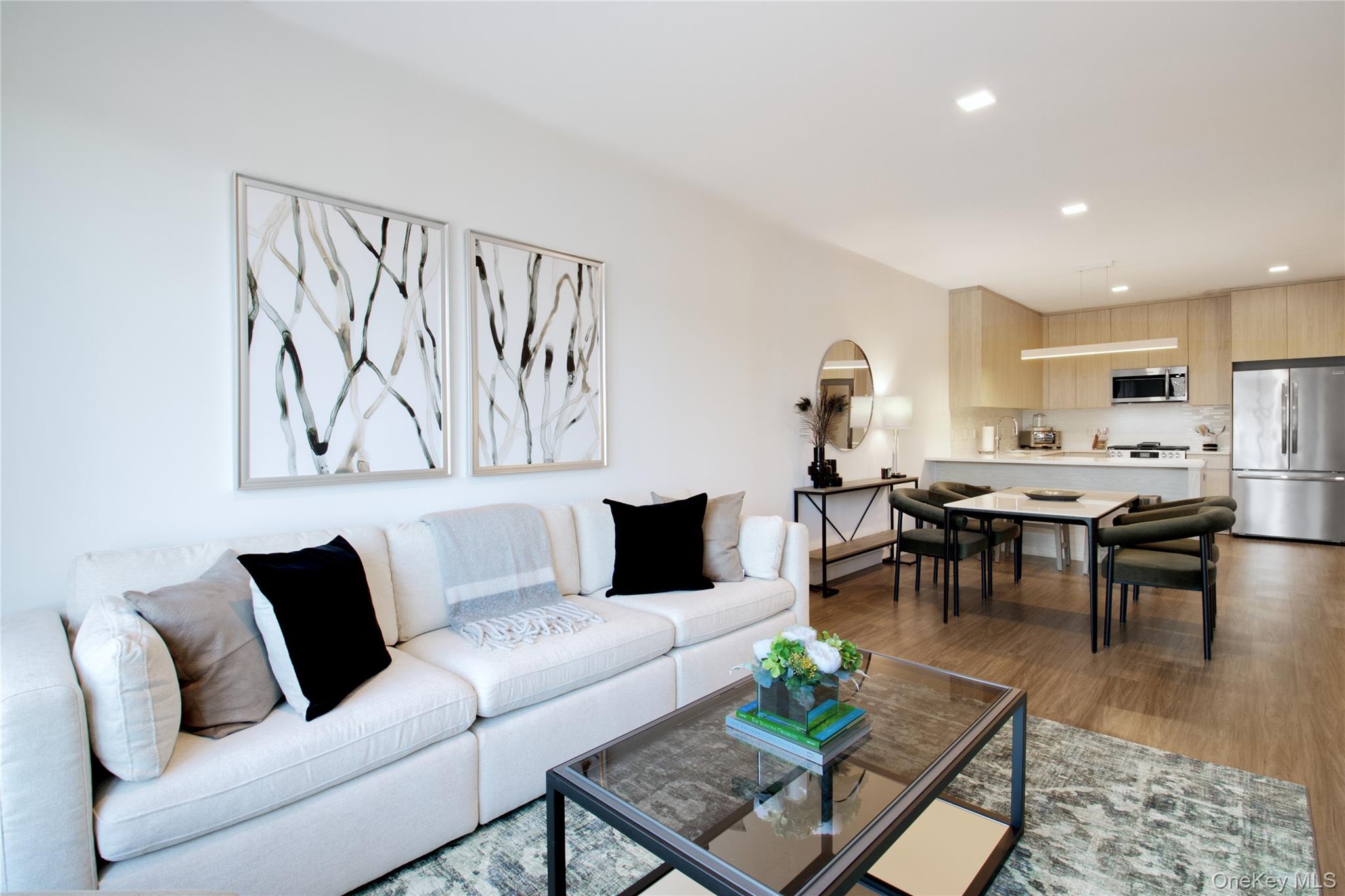 333 Warner Avenue, Unit 106 photo 6