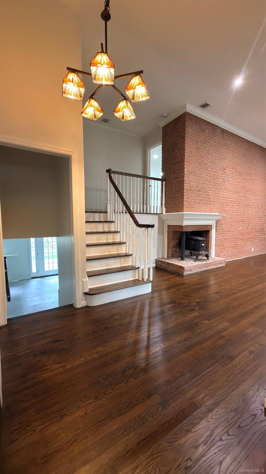 19 Bunkerhill Drive – For Rent photo 3