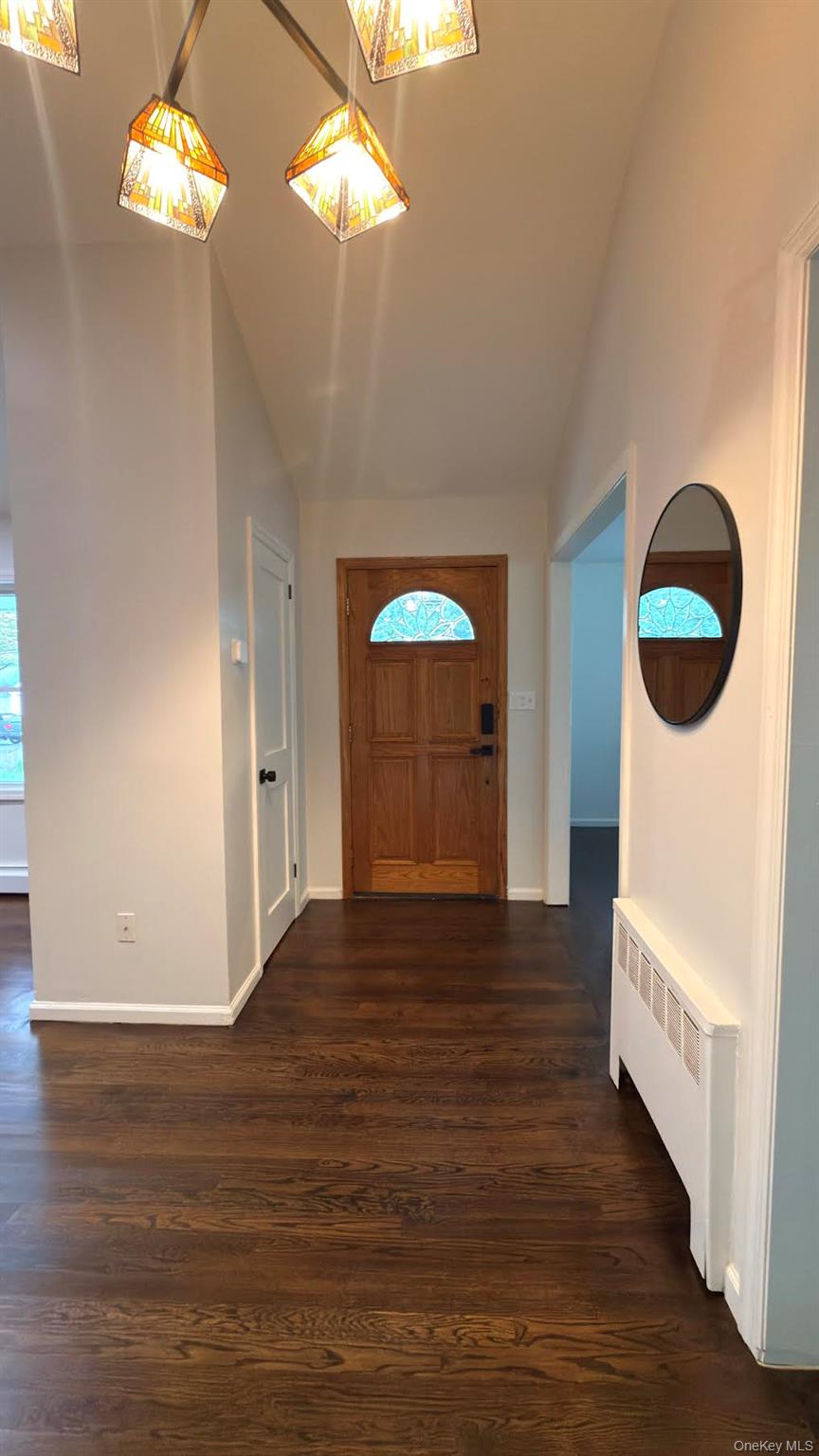 19 Bunkerhill Drive – For Rent photo 2