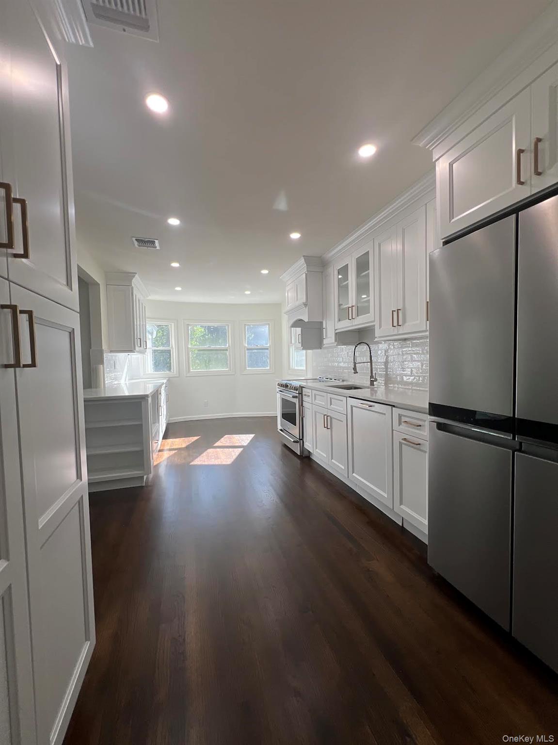 19 Bunkerhill Drive – For Rent photo 7
