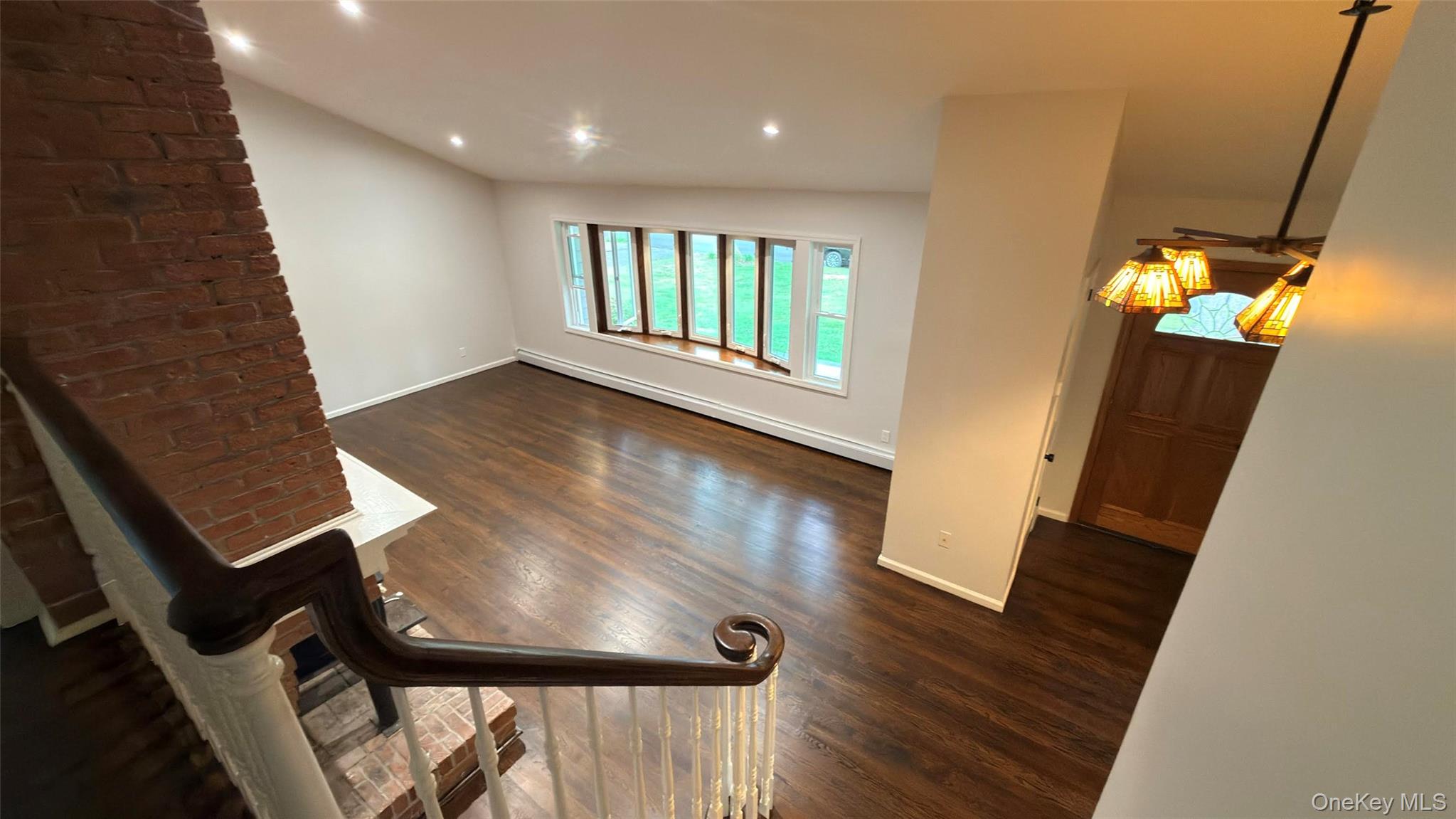 19 Bunkerhill Drive – For Rent photo 11