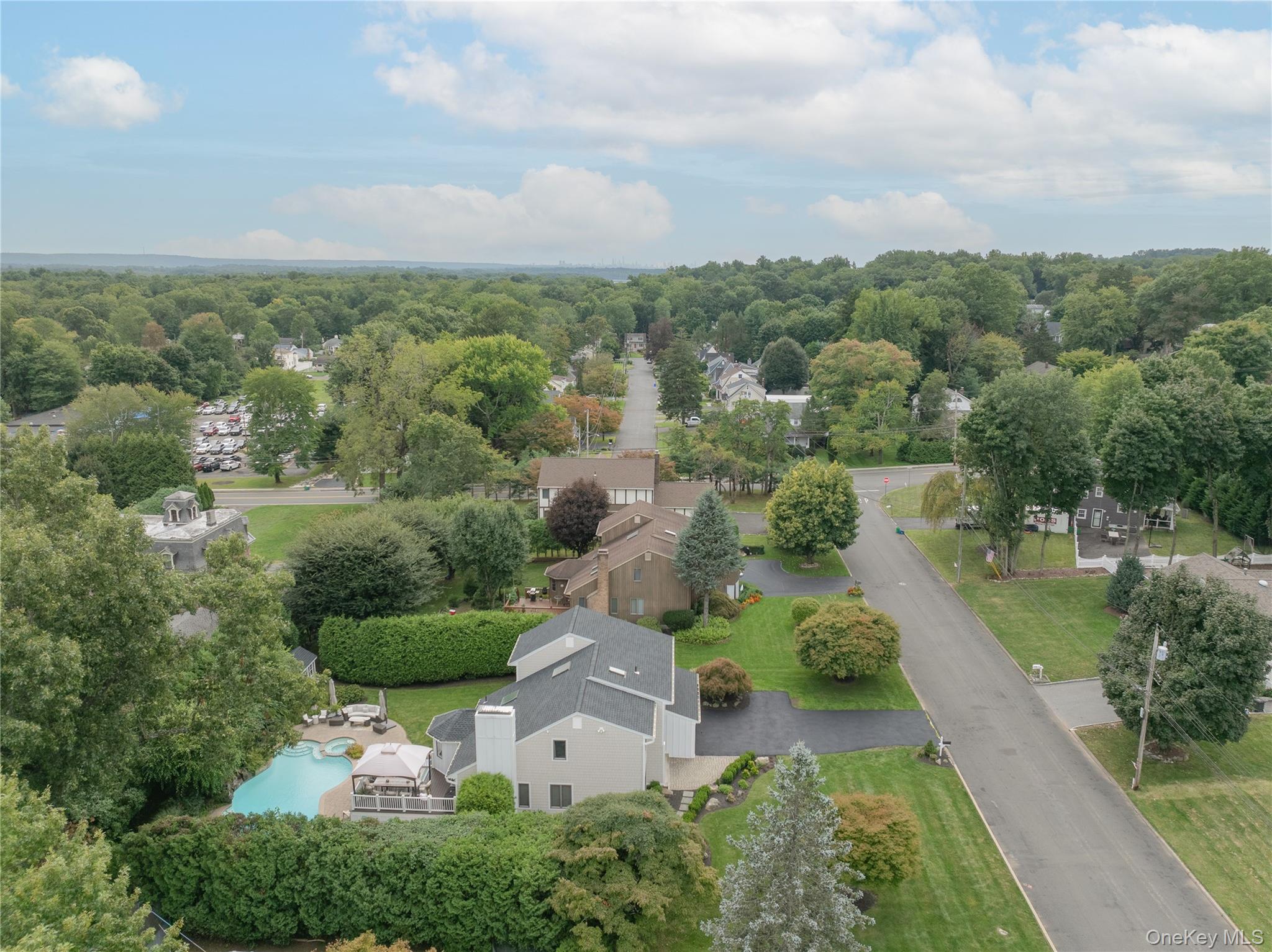 16 Lark Street – For Sale photo 36