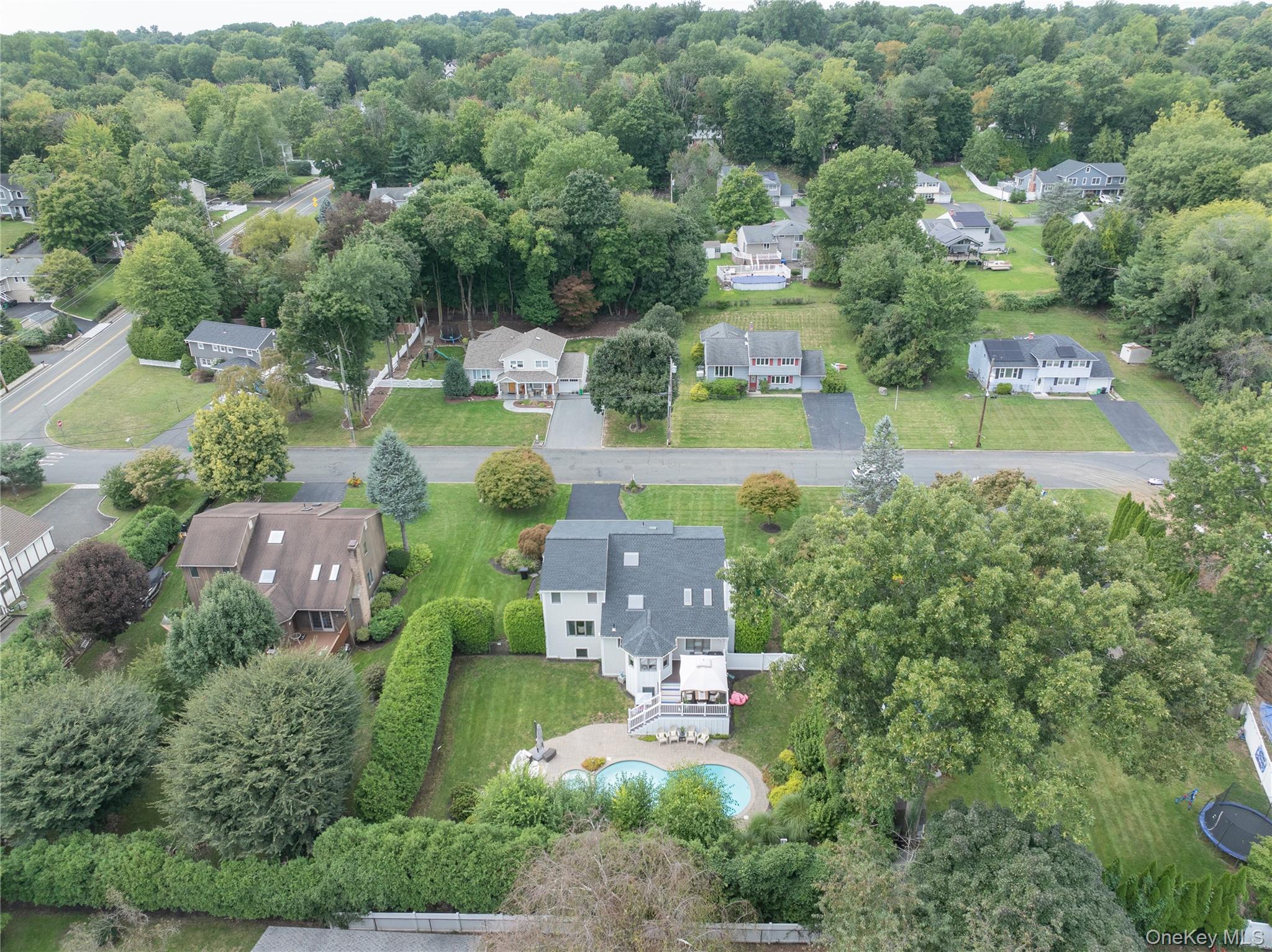 16 Lark Street – For Sale photo 37
