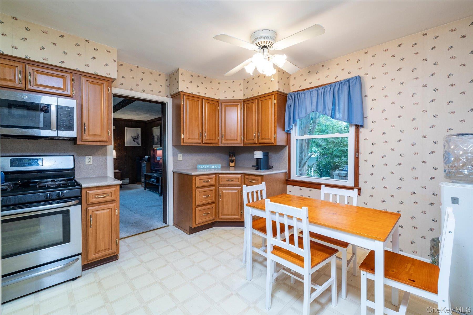 87 Woods Avenue – For Sale photo 8