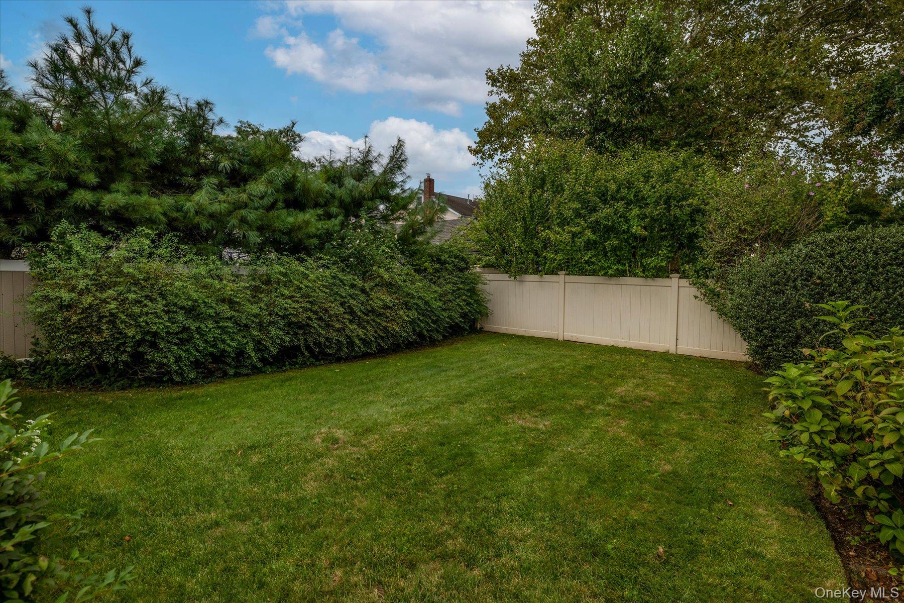 87 Woods Avenue – For Sale photo 22