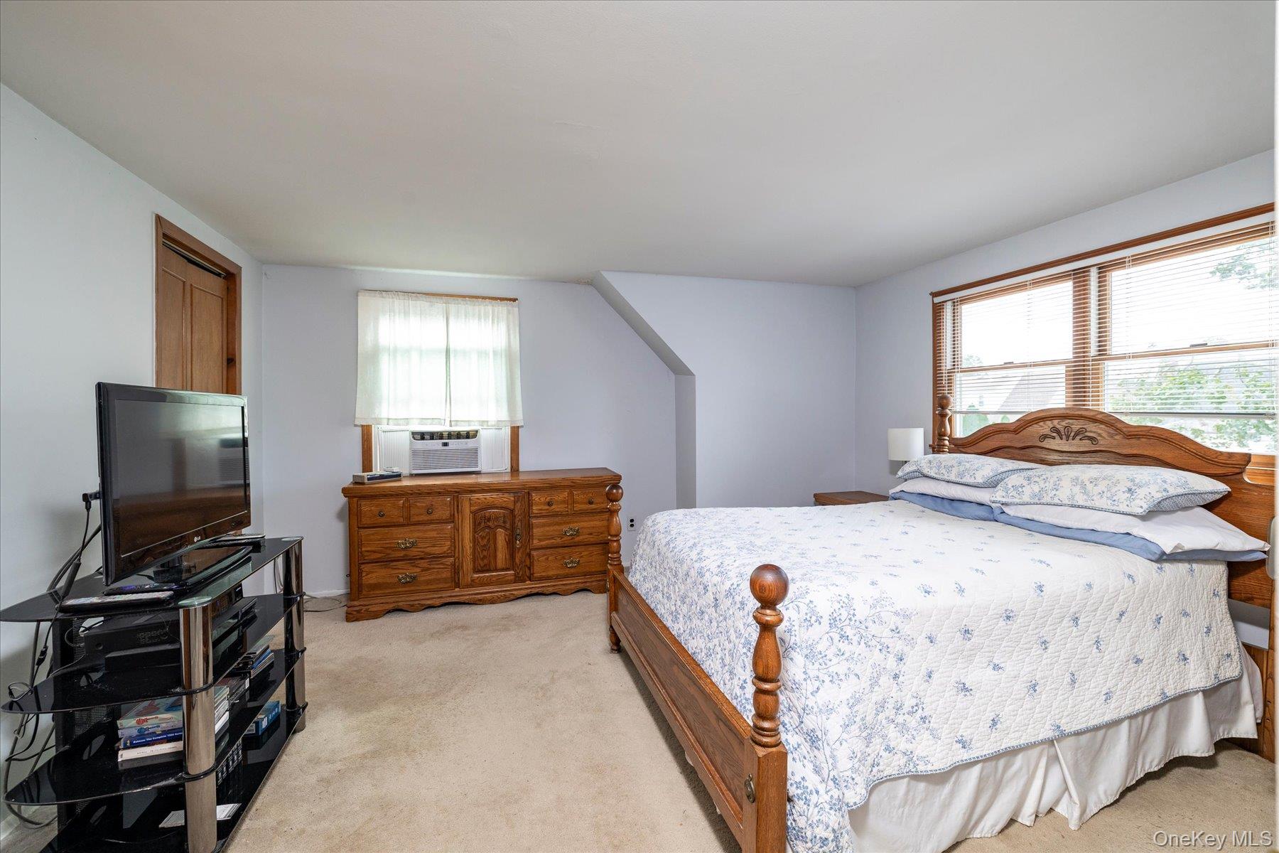 87 Woods Avenue – For Sale photo 12