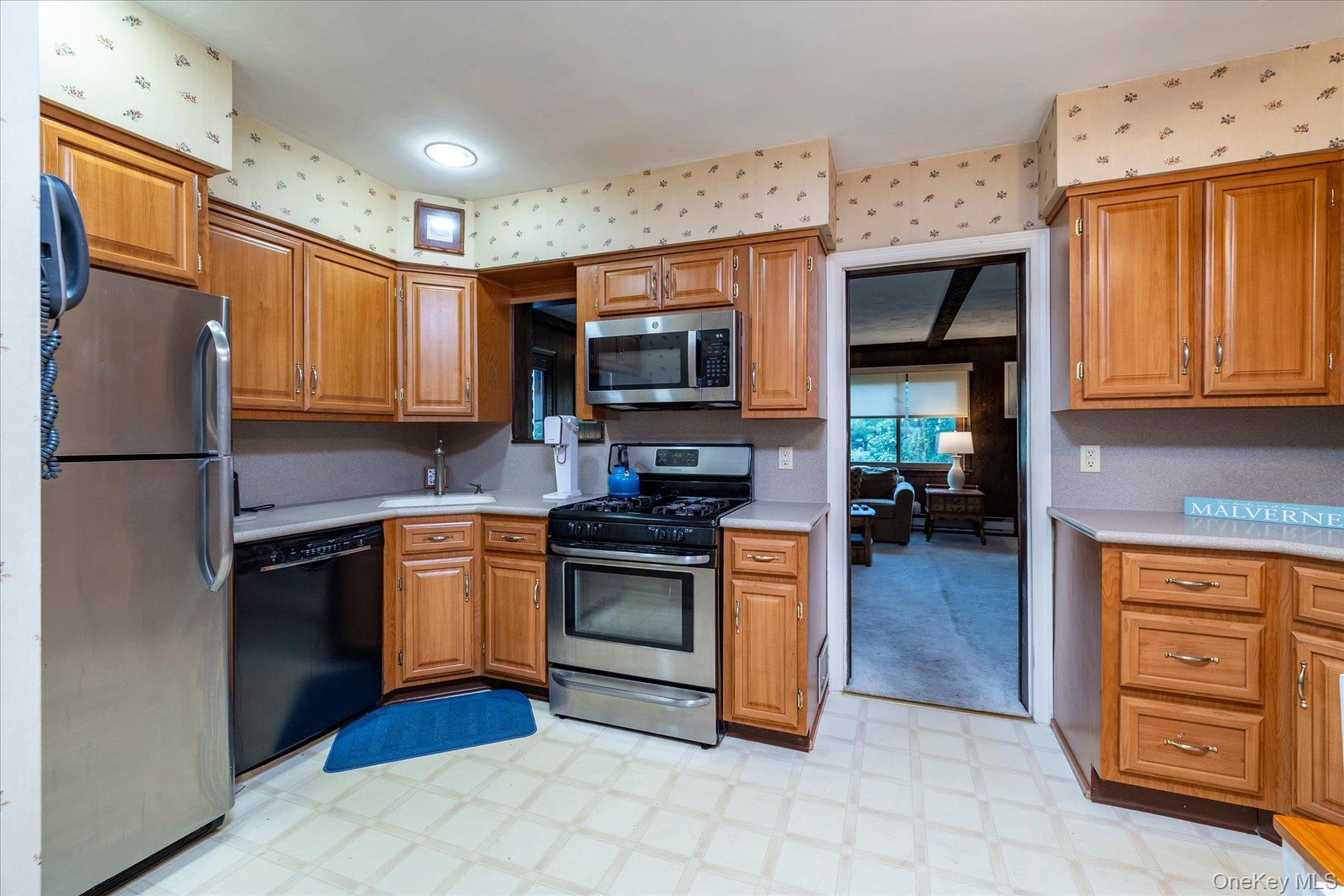 87 Woods Avenue – For Sale photo 9