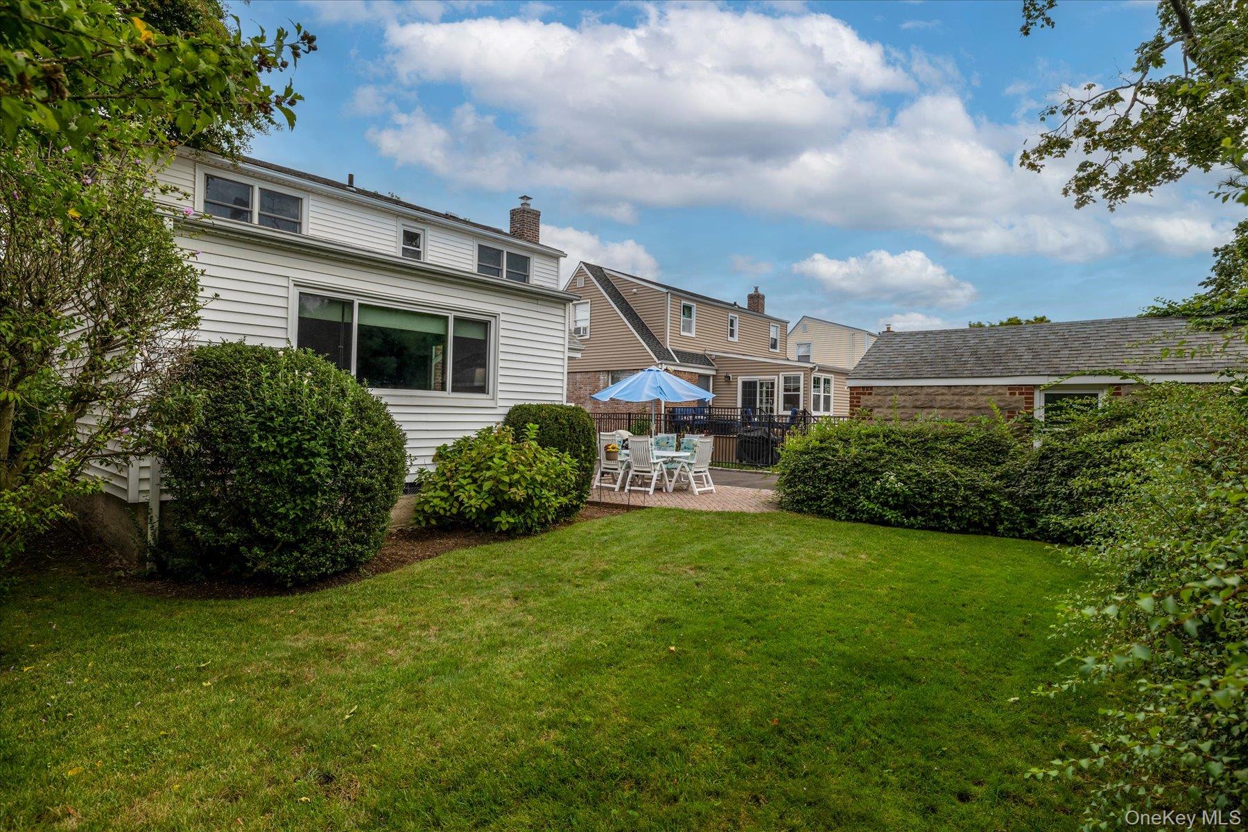 87 Woods Avenue – For Sale photo 24
