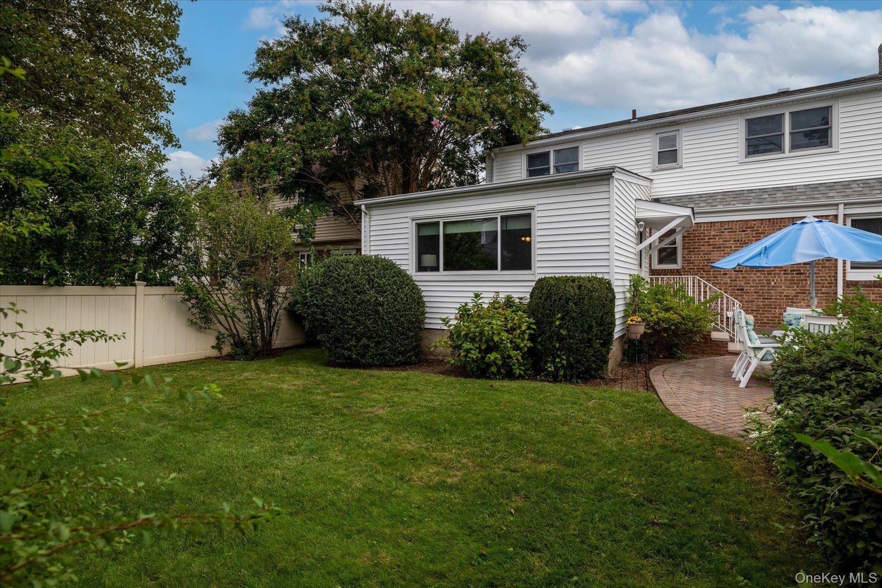 87 Woods Avenue – For Sale photo 23